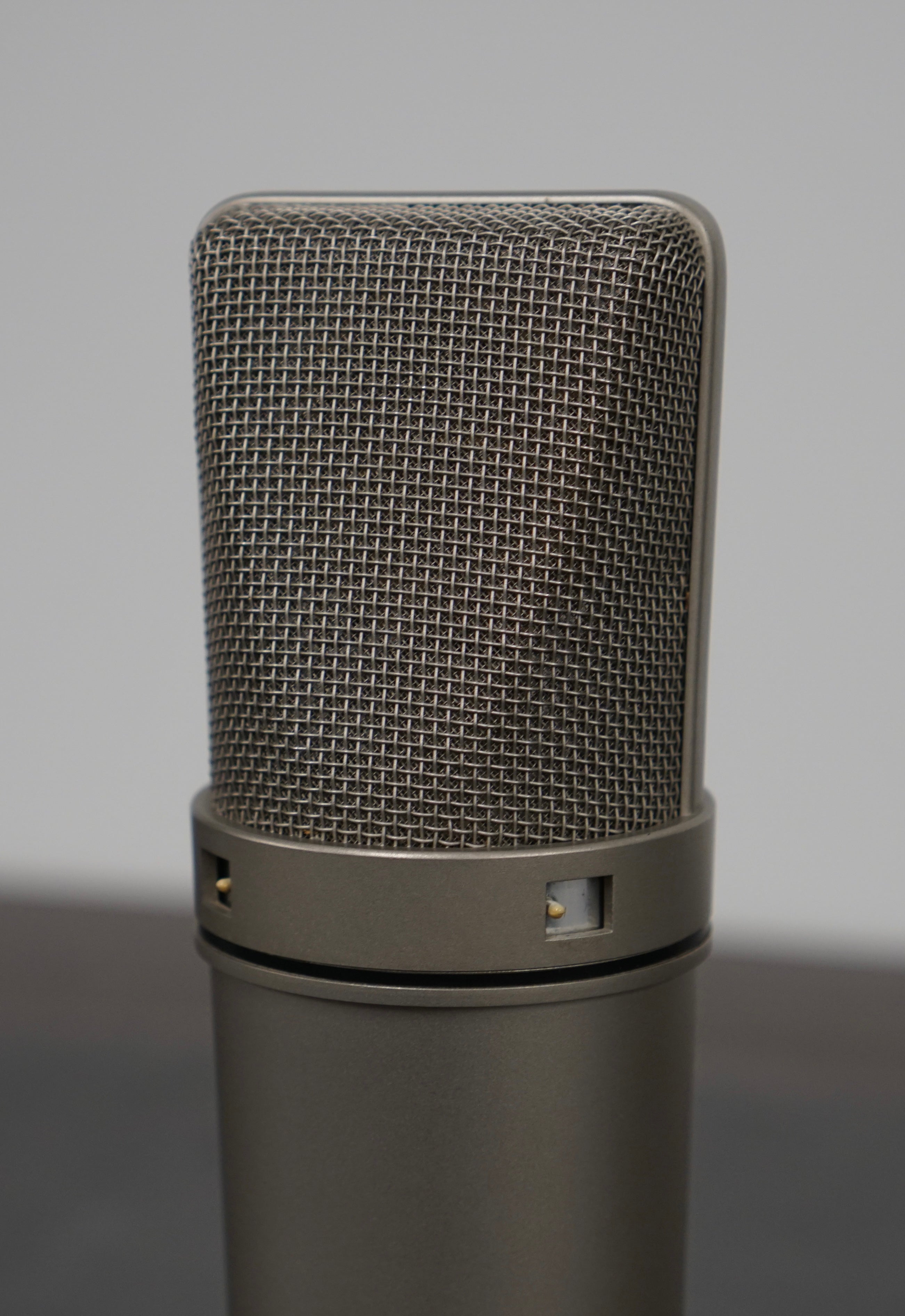 Neumann U87 (1981)