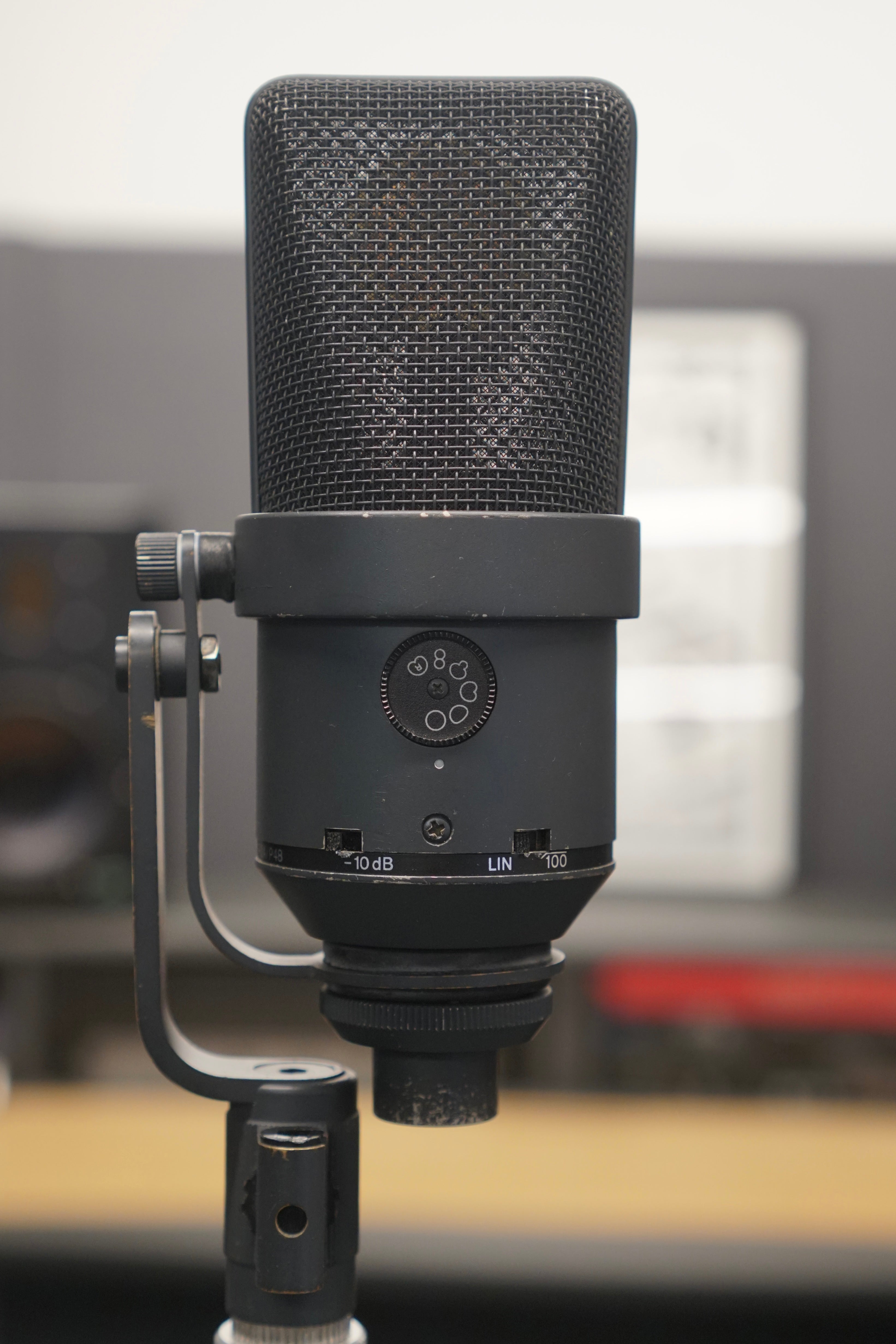 Neumann TLM 170