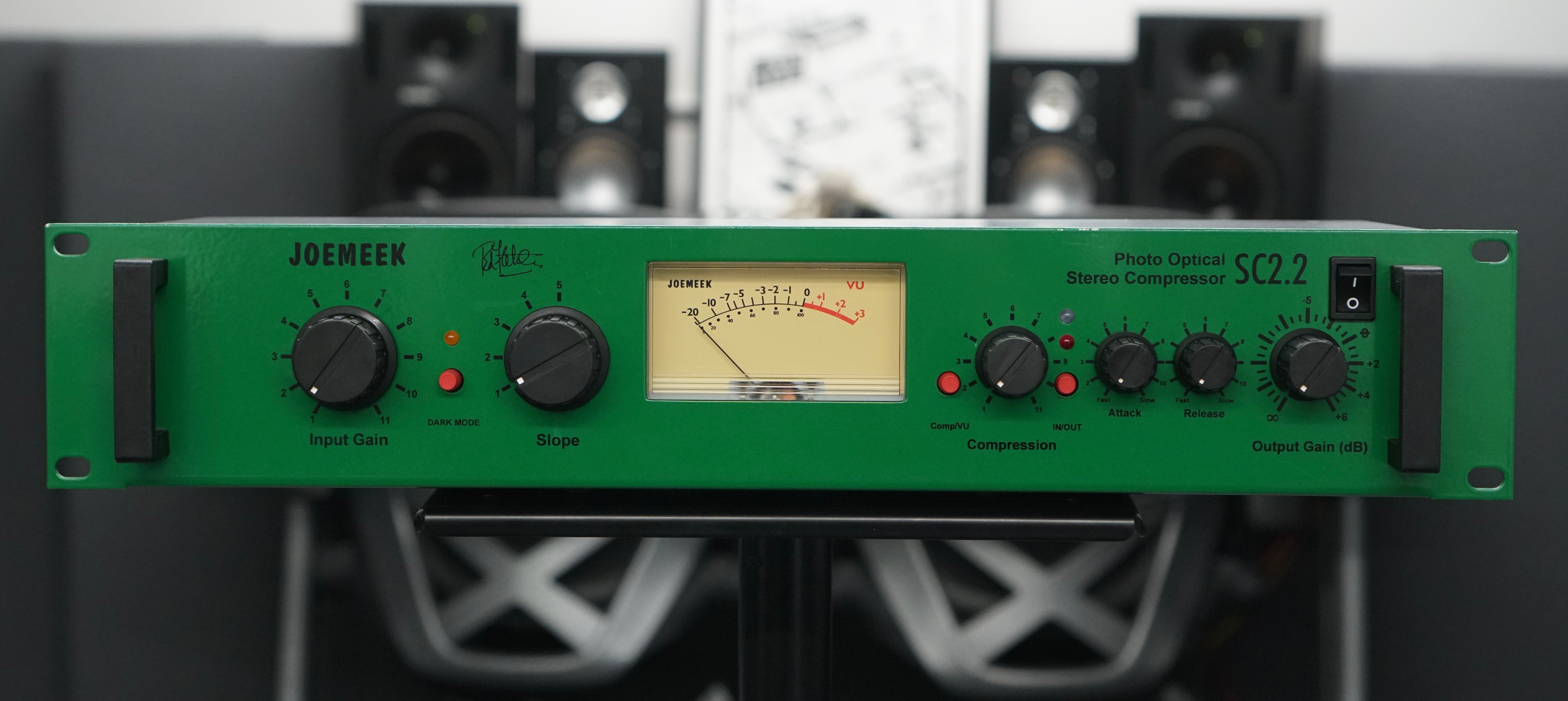 Joe Meek SC2.2 v4 Stereo Compressor – Make Noise Pro Audio
