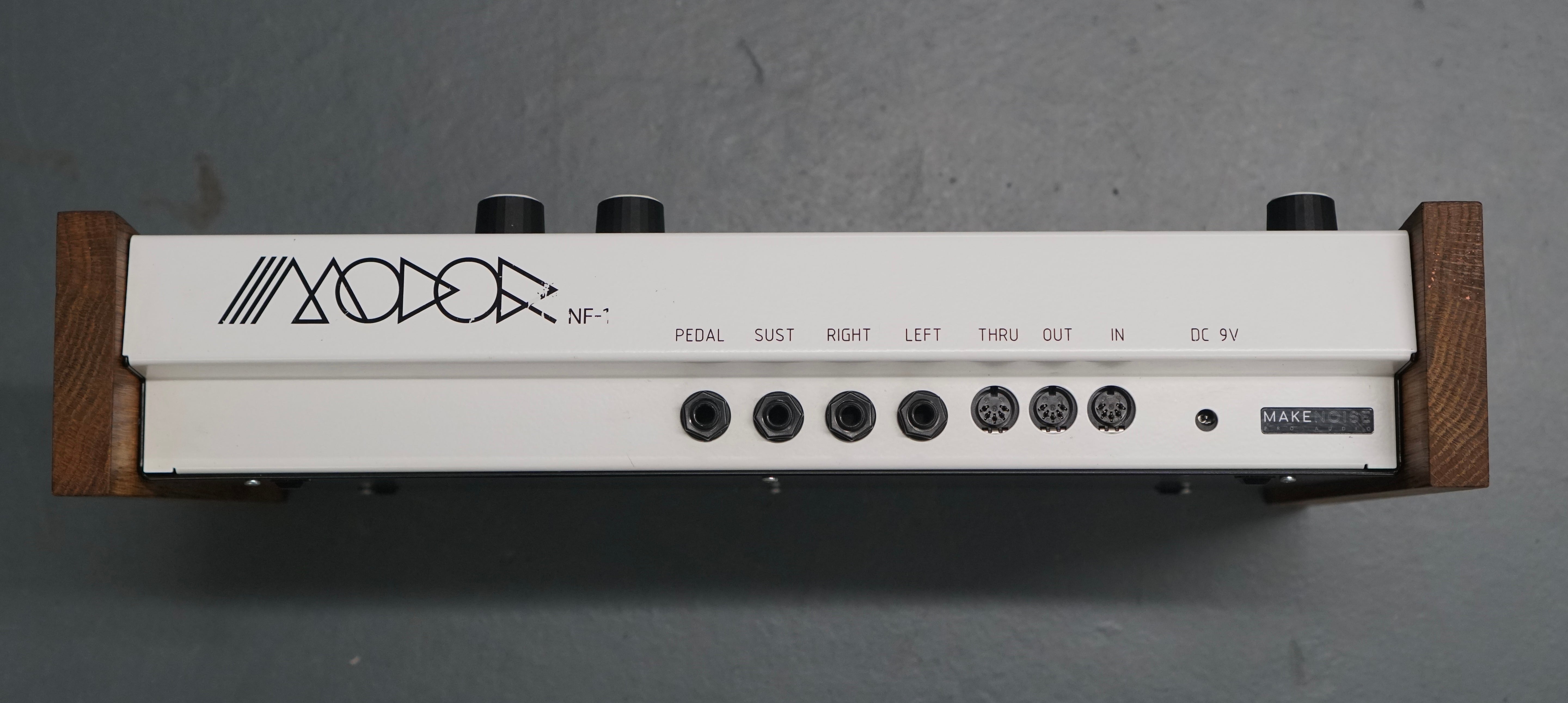 Modor NF-1 Digital Polyphonic Synthesizer