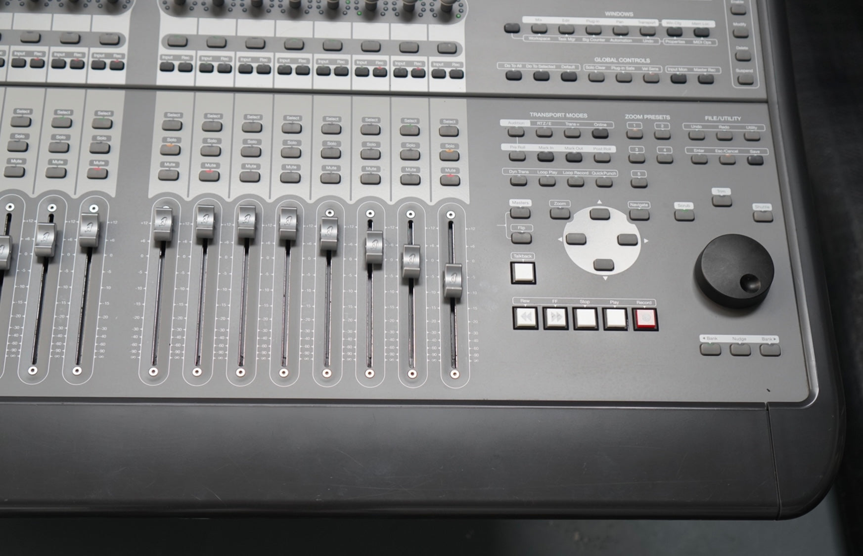 Avid / Digidesign C24