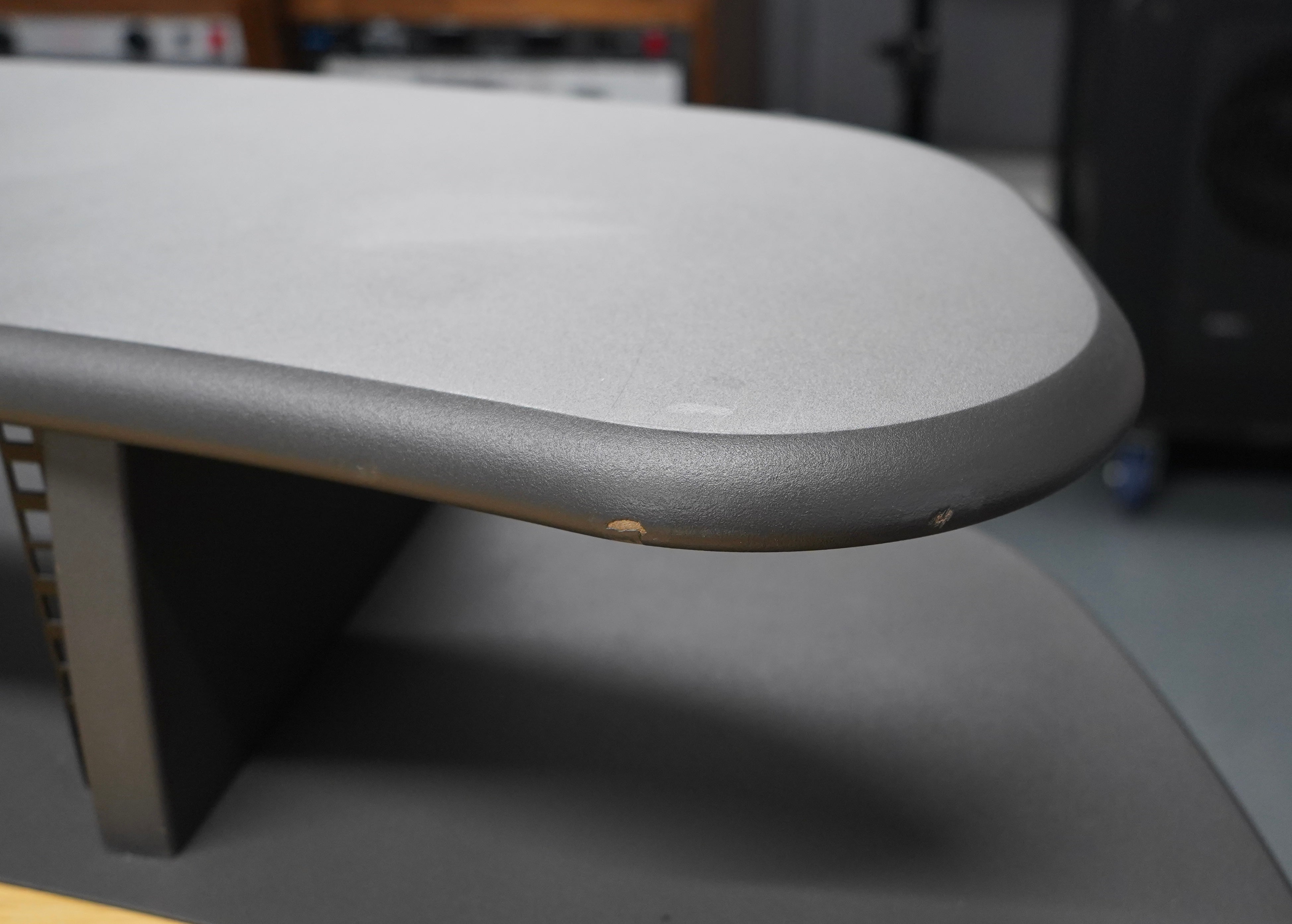 AKA Design ProMedia Desk