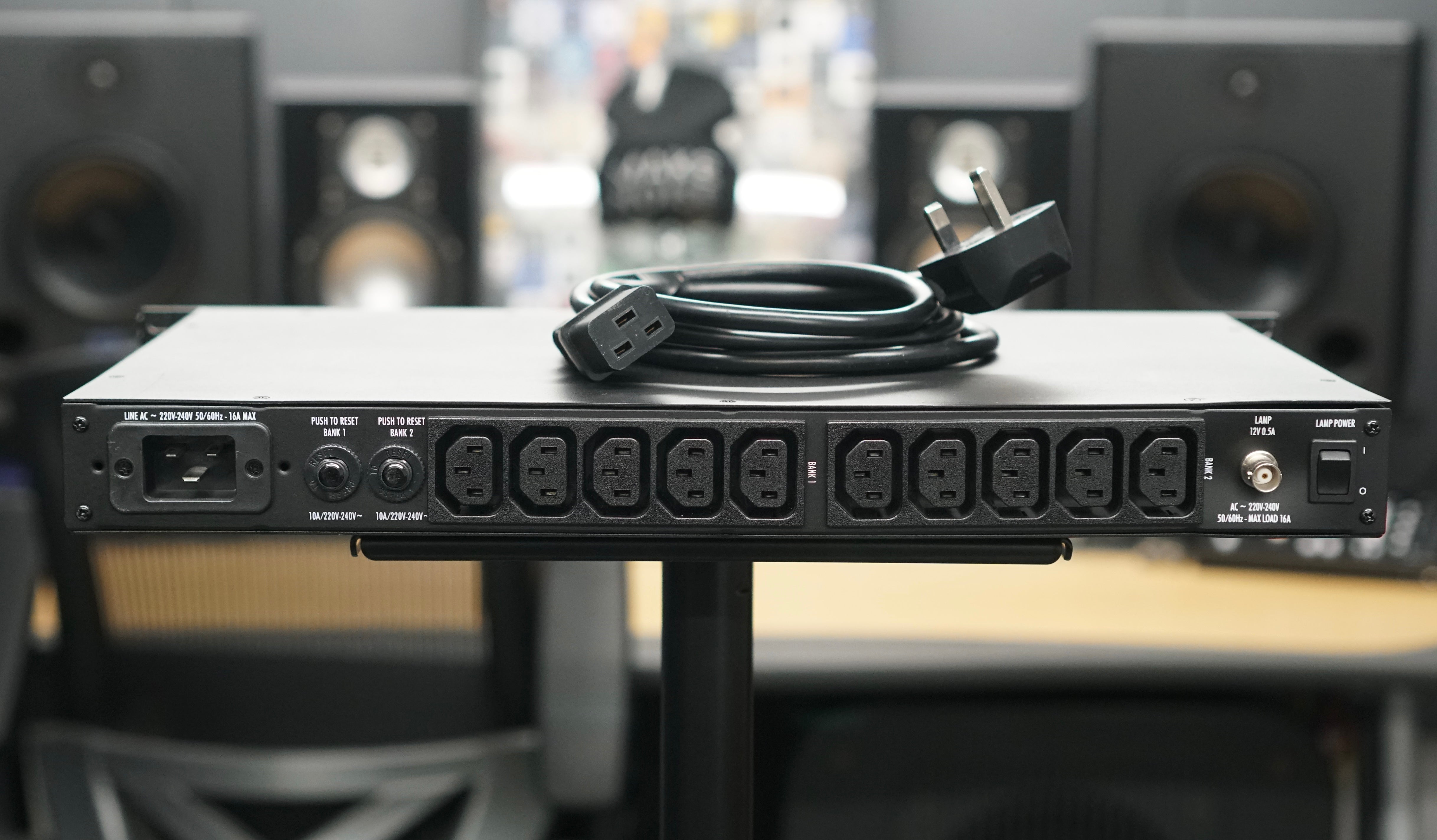 Furman PL-PRO DMC-E Power Conditioner