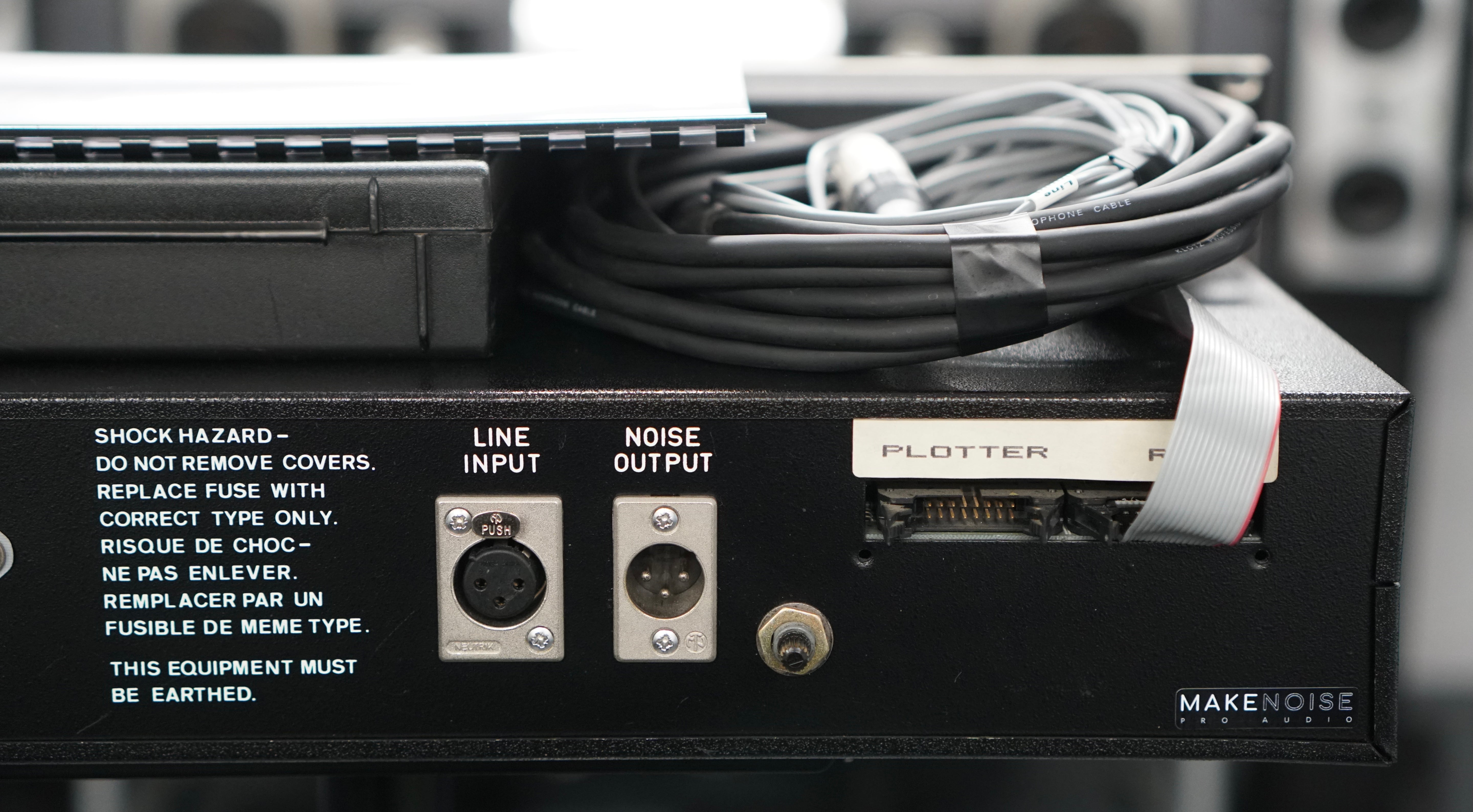 Klark Teknik DN60 Audio Analyser w/ RT60 + 6051 Measurement Mic