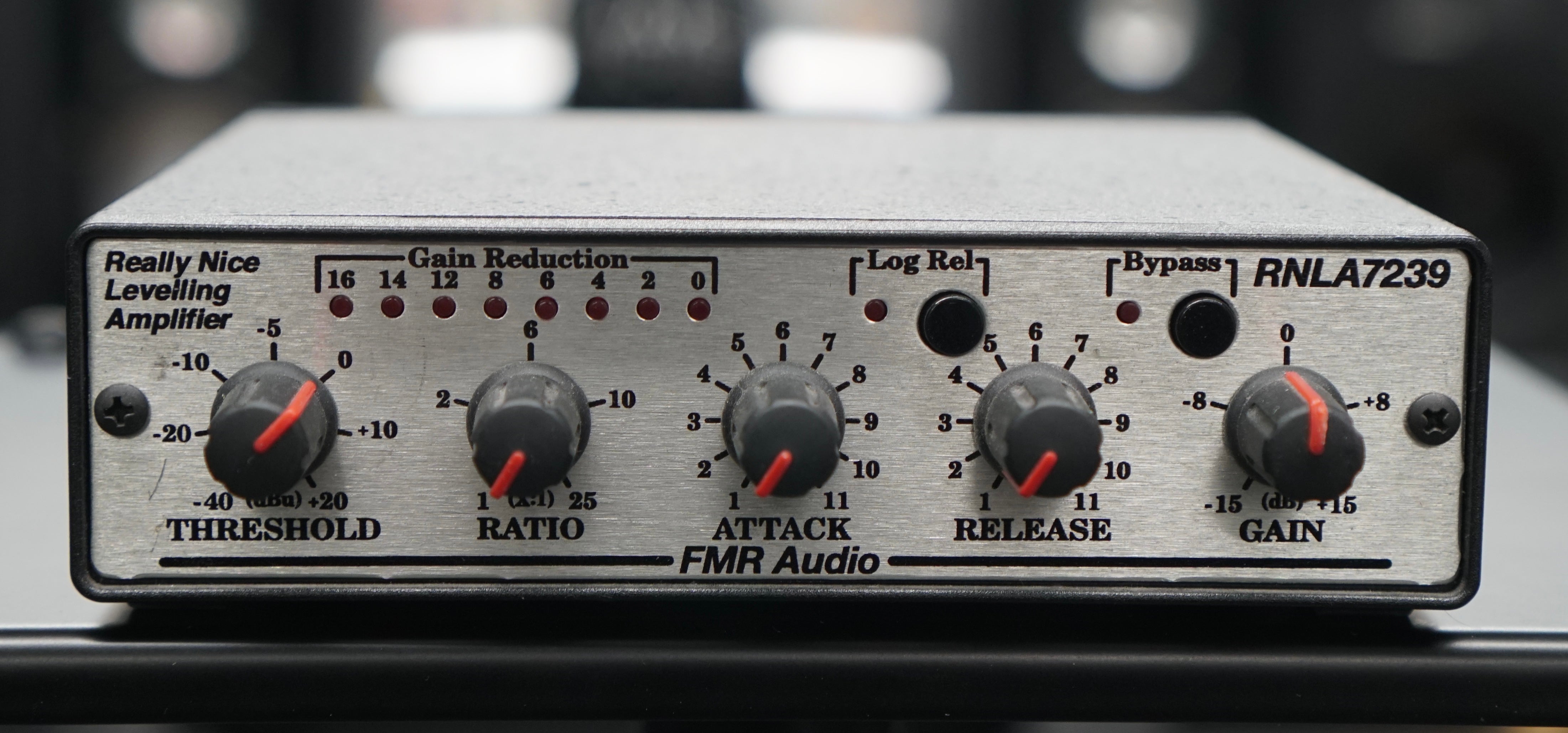 FMR RNLA7239 Really Nice Levelling Amplifier