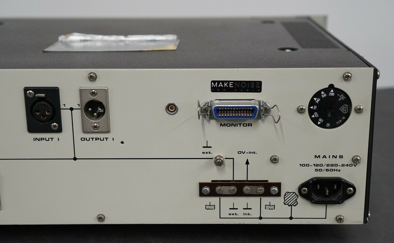 EMT 266 Stereo Transient Limiter