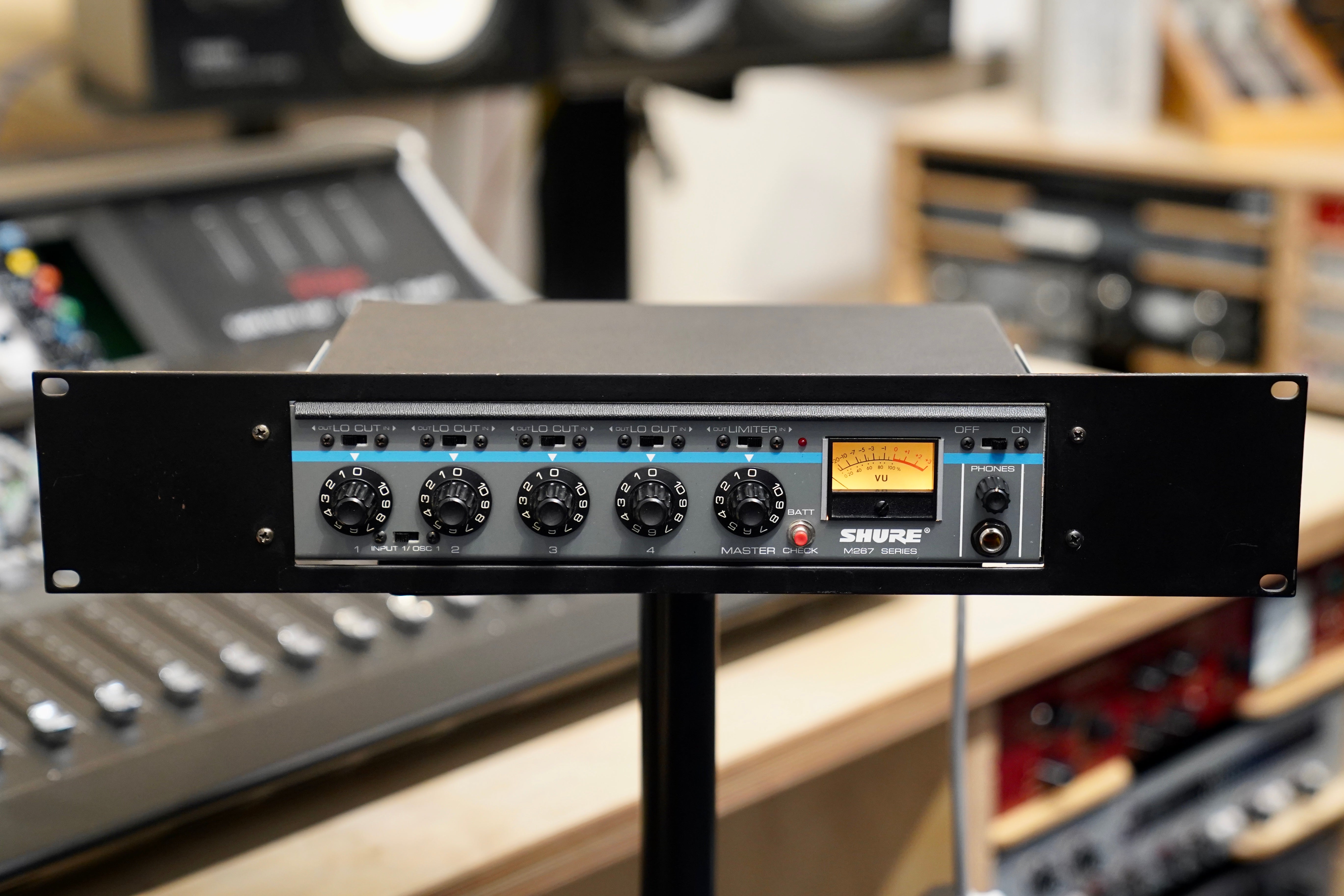 Shure M267 Mixer