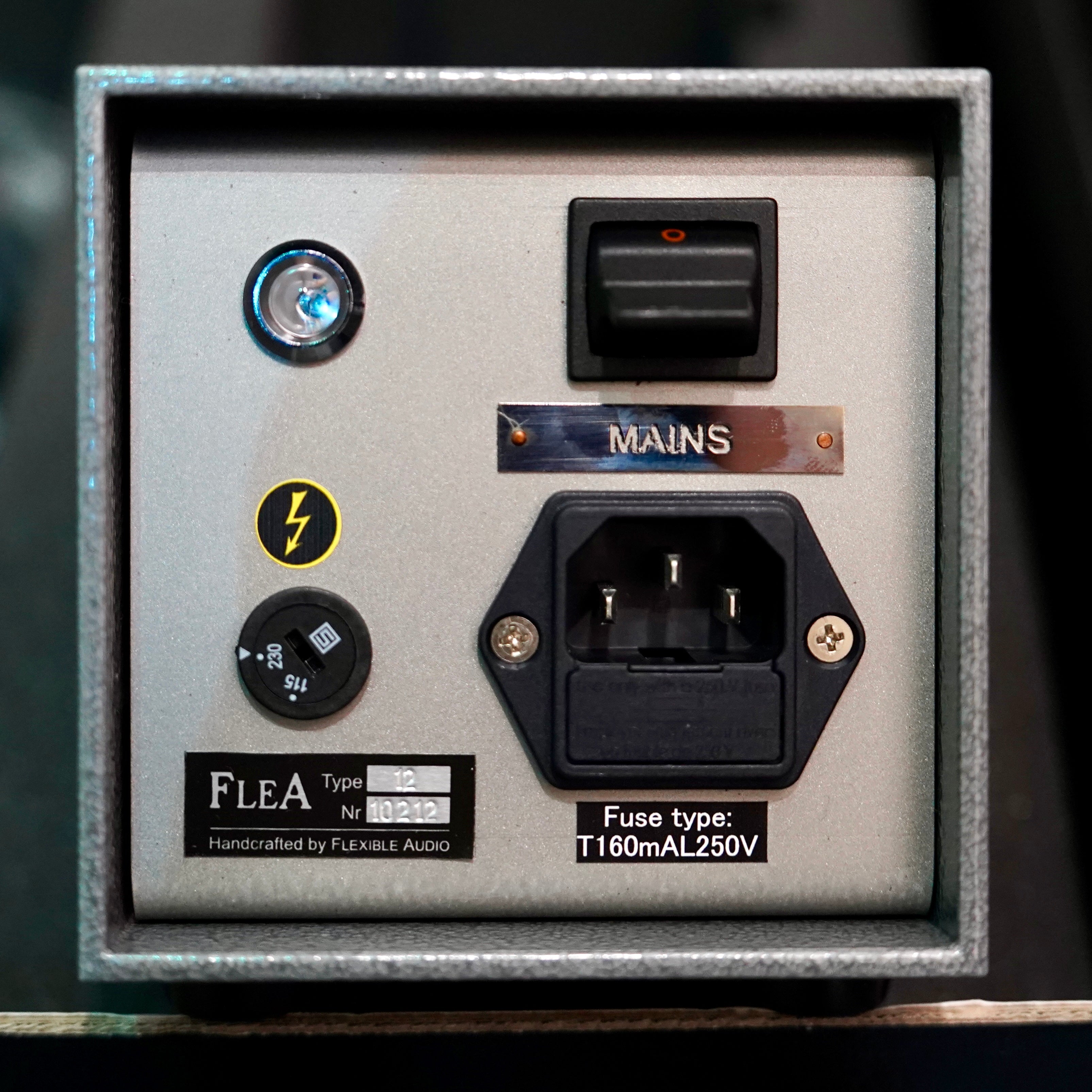 Flea Microphones 12