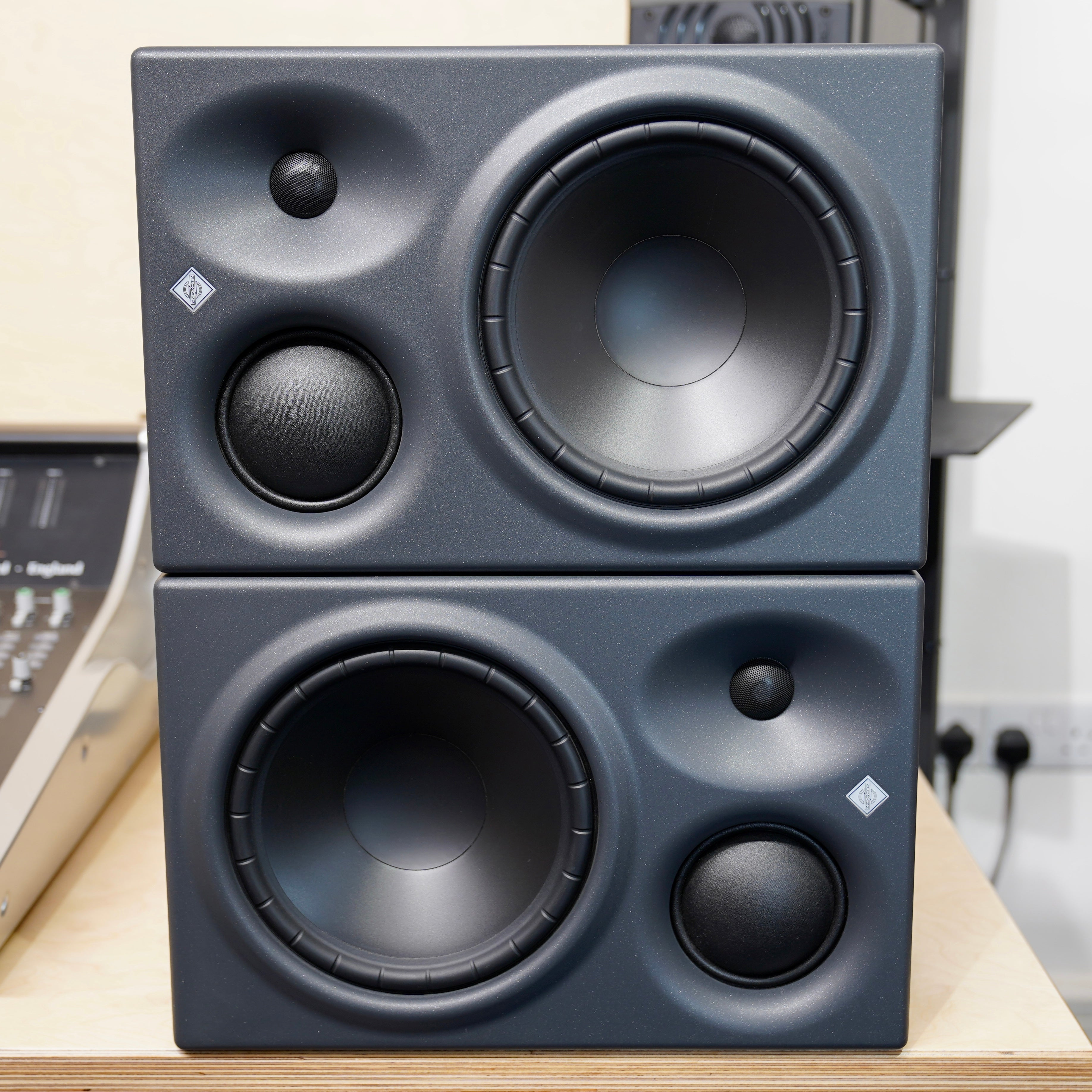 Neumann KH 310 A (Pair)