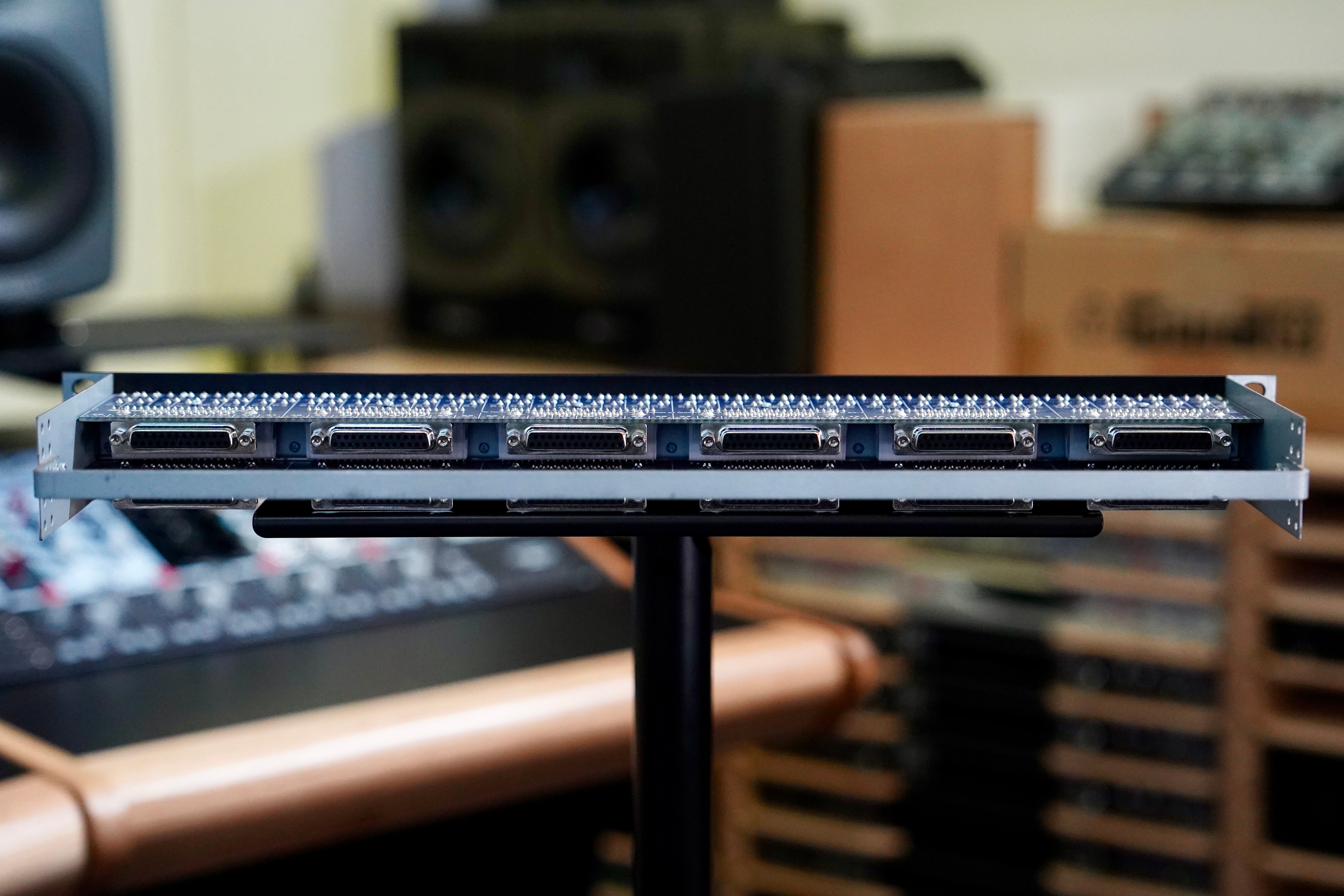 Signex Isopatch CPT96D25 Bantam Patchbay w/ Cables