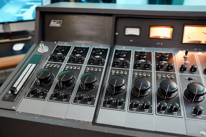Universal Audio 610 Custom Console