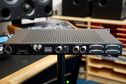 Universal Audio Apollo X16 Thunderbolt 3 Audio Interface