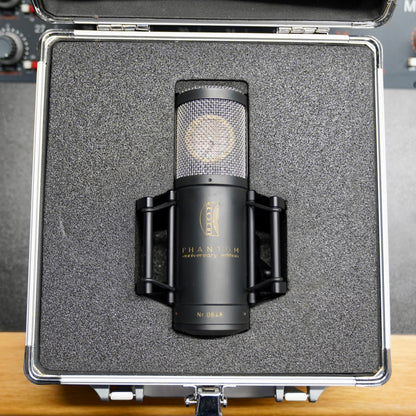 Brauner Phantom AE