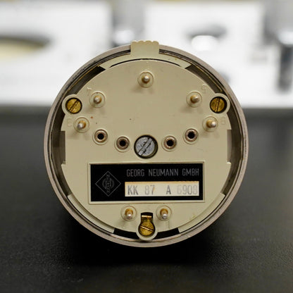 Neumann U87 (1977)
