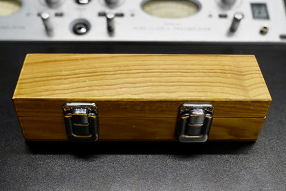 Neumann KM84i