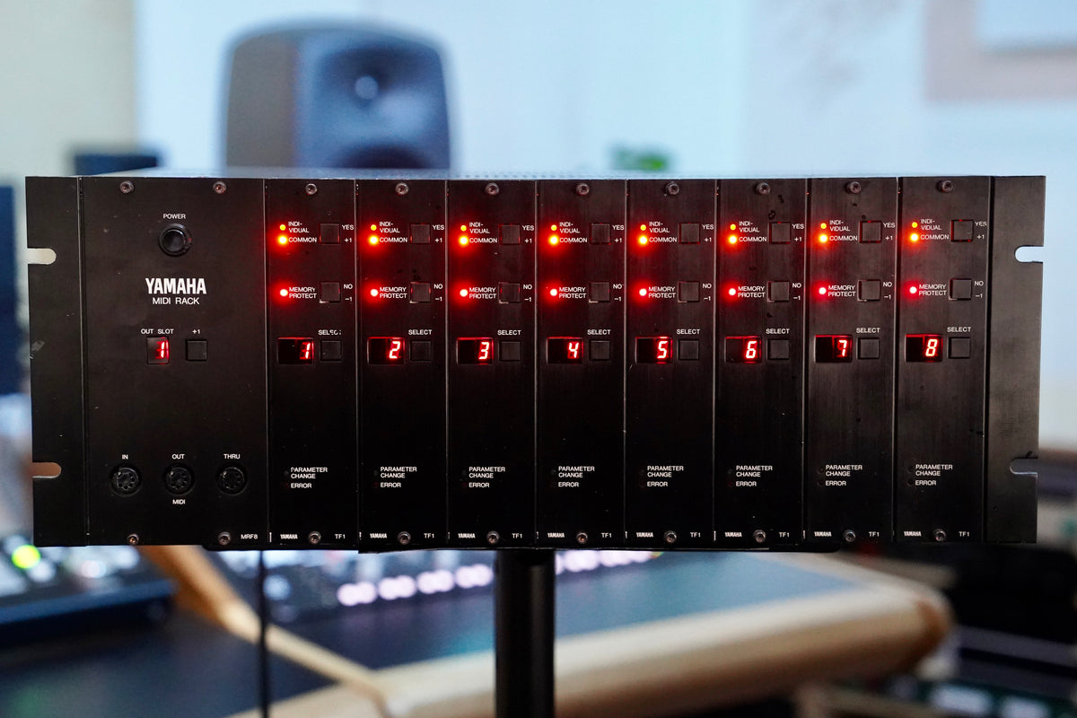 Yamaha TX816 MIDI Rack