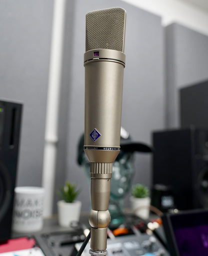 Neumann U87 (1979)