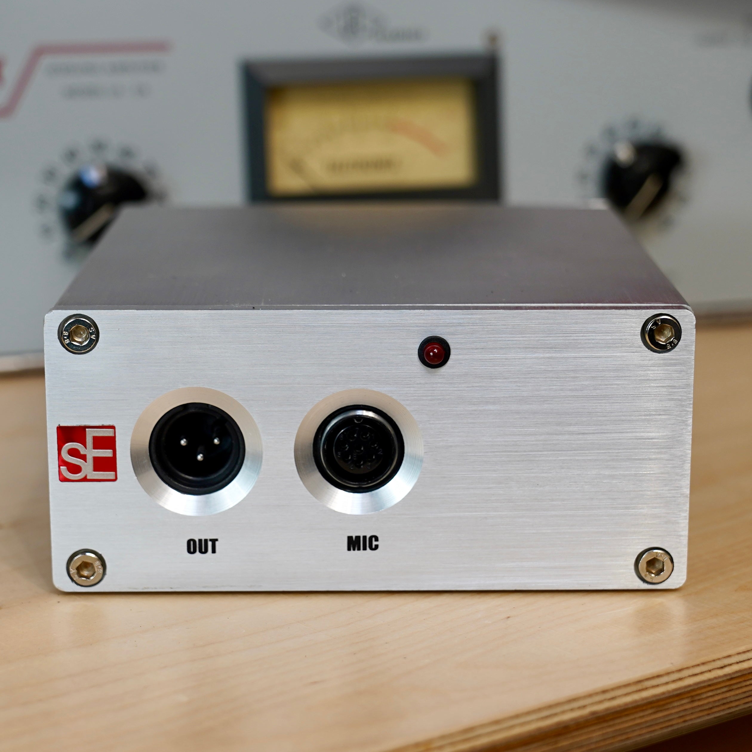 sE Electronics RT1 Tube Ribbon Microphone