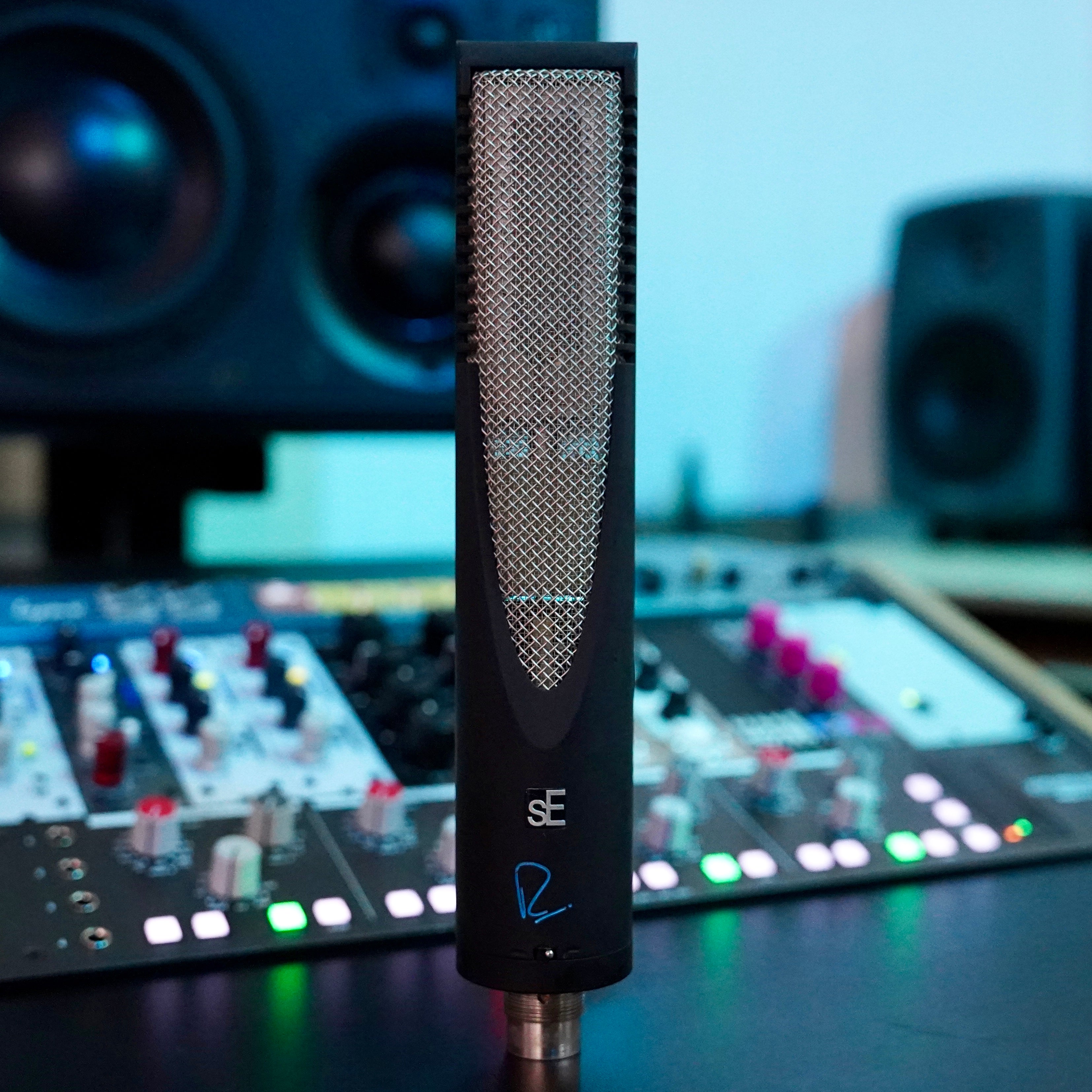 sE Electronics RNR1 Ribbon Microphone