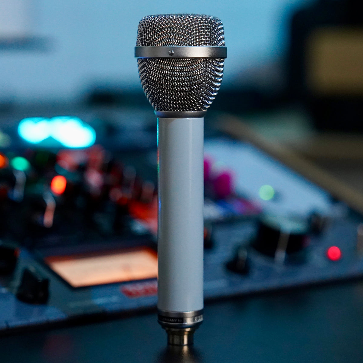 Beyerdynamic M69