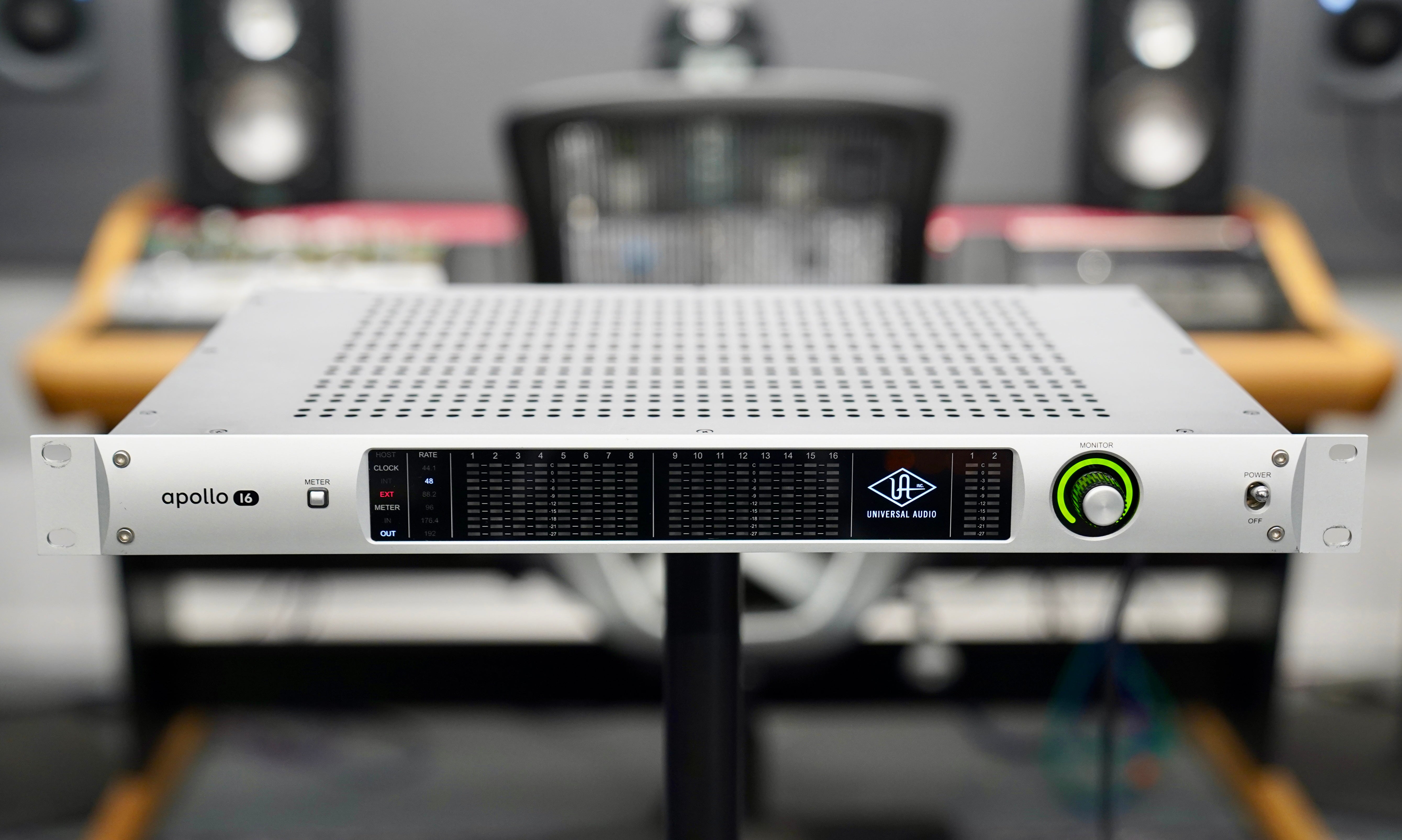 Universal Audio Apollo 16 Quad (TB2)