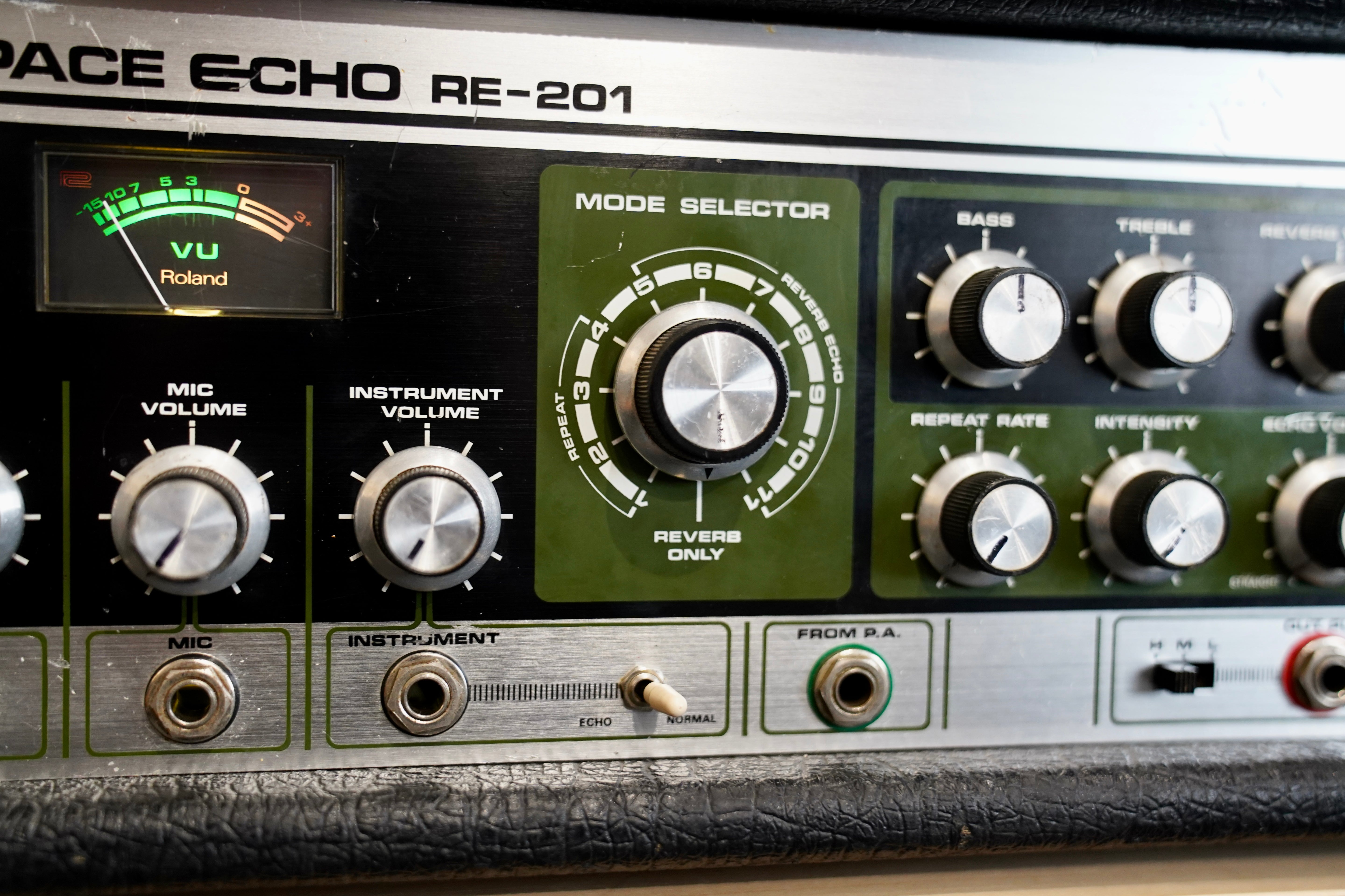 Roland RE–201 Space Echo
