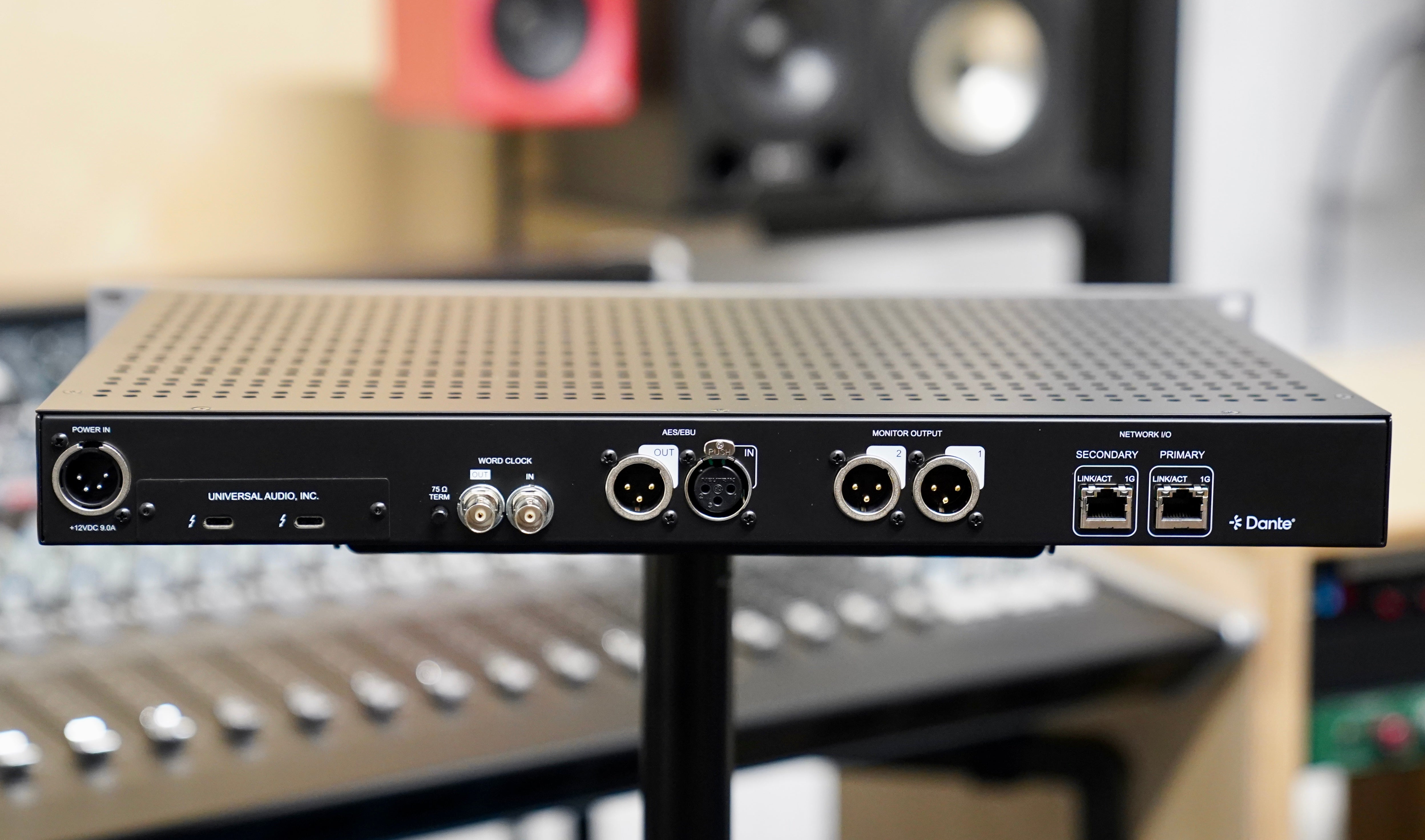 Universal Audio Apollo X16D