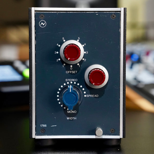 Neve Dual Mono Preamp w/ Width Control – Make Noise Pro Audio