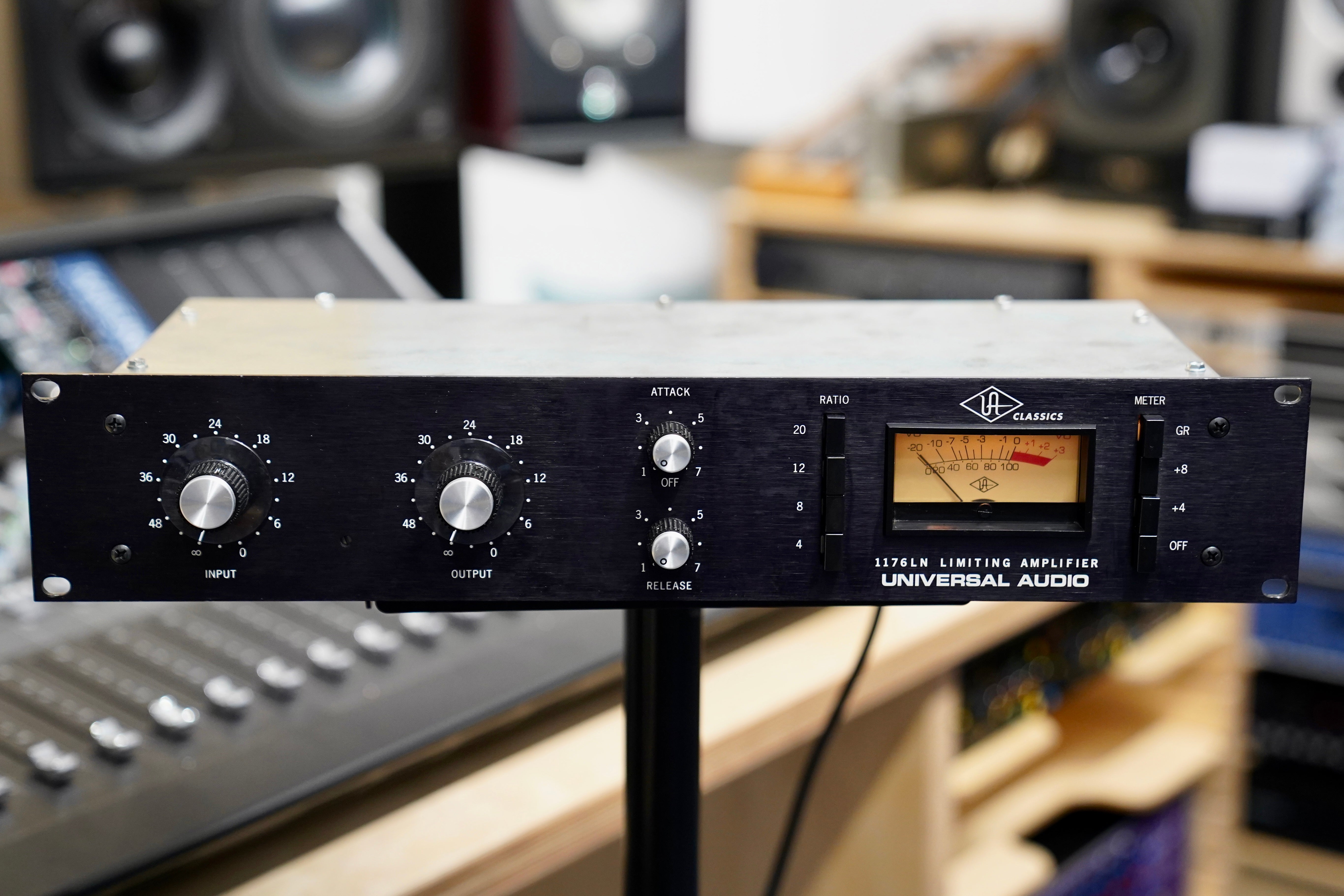 Universal Audio 1176LN Limiting Amplifier