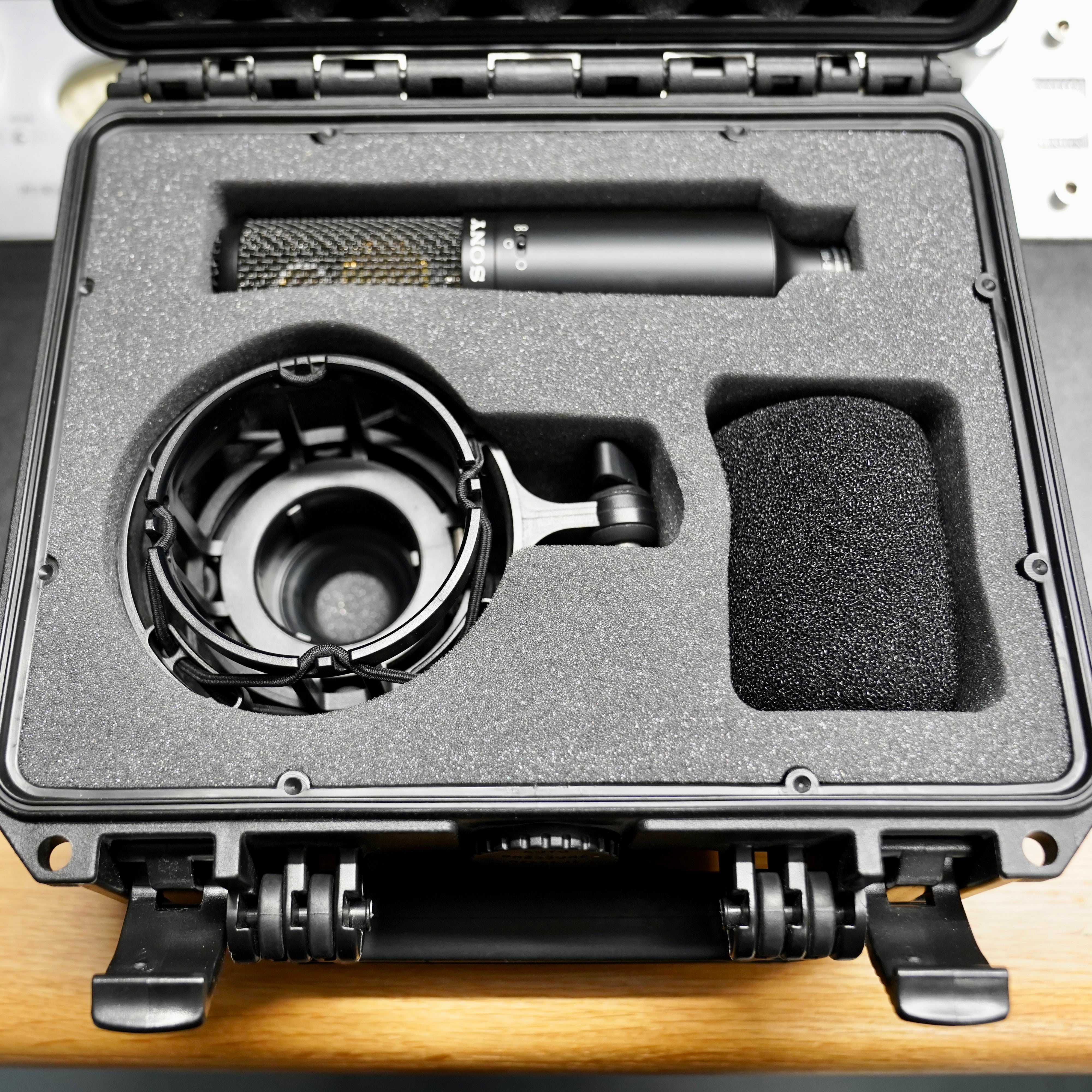Sony C-100