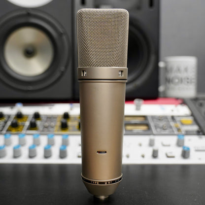 Neumann U87 (1979)
