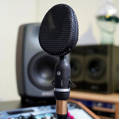 STC 4038 Ribbon Microphone