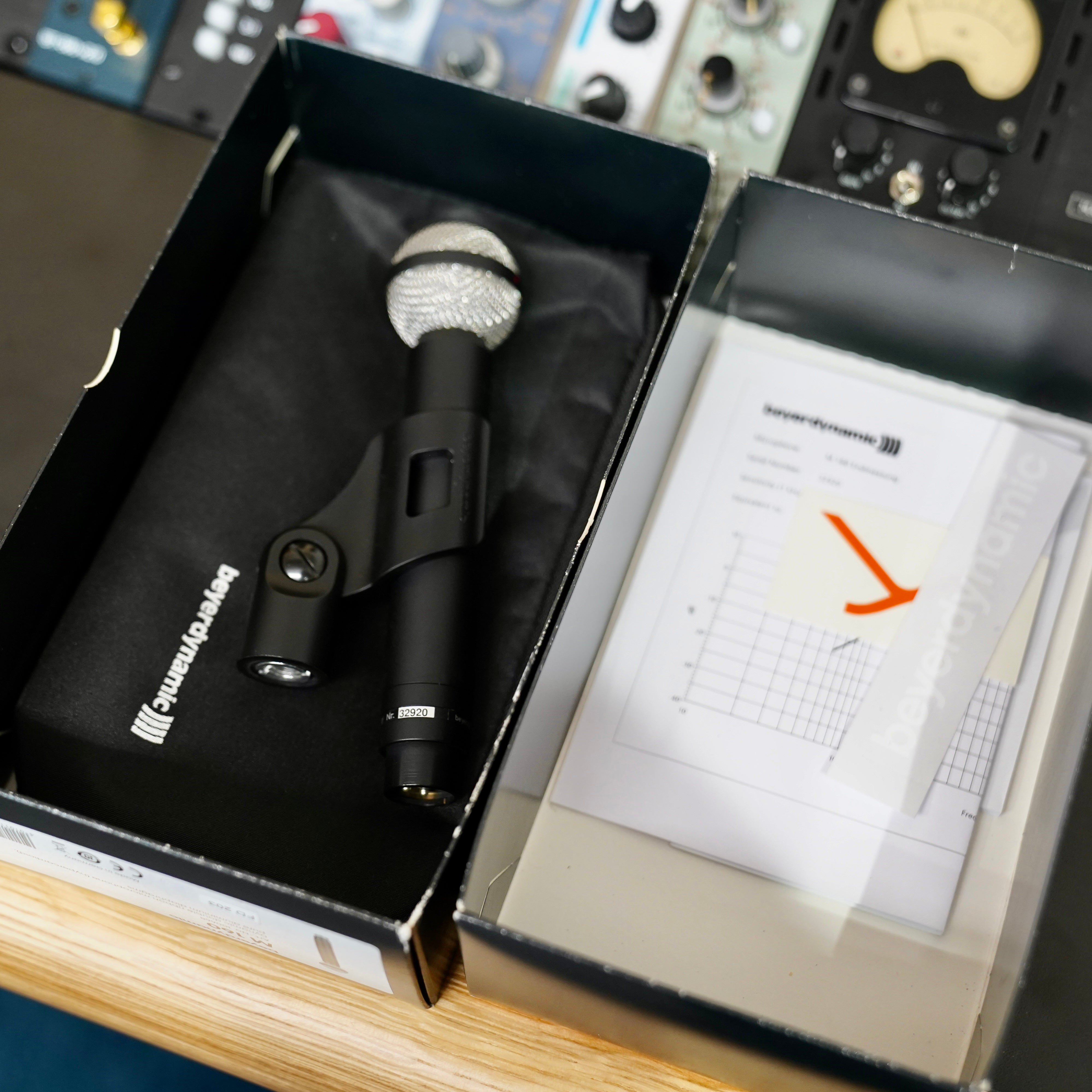 Beyerdynamic M160 Double Ribbon Microphone