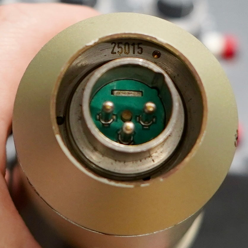 Neumann U87 (1975)