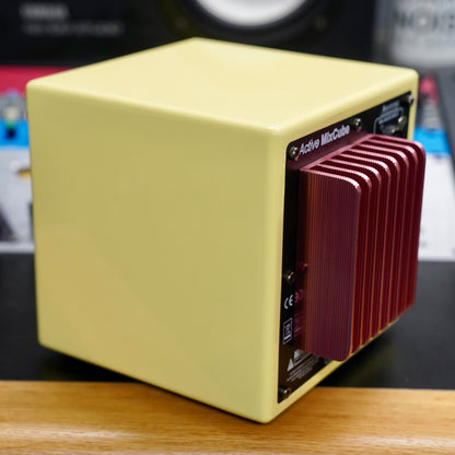 Avantone MixCube (Active)