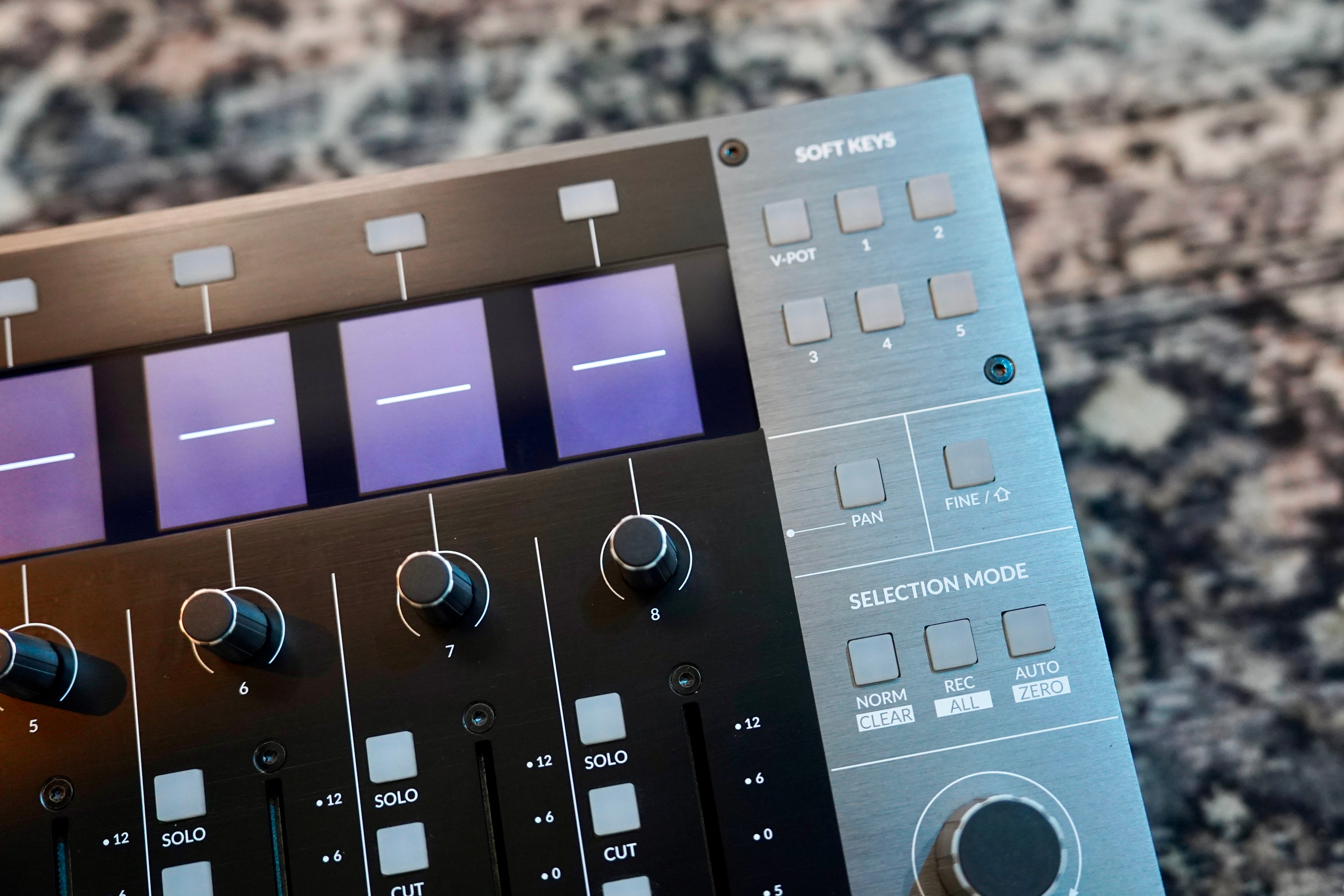 Solid State Logic UF8