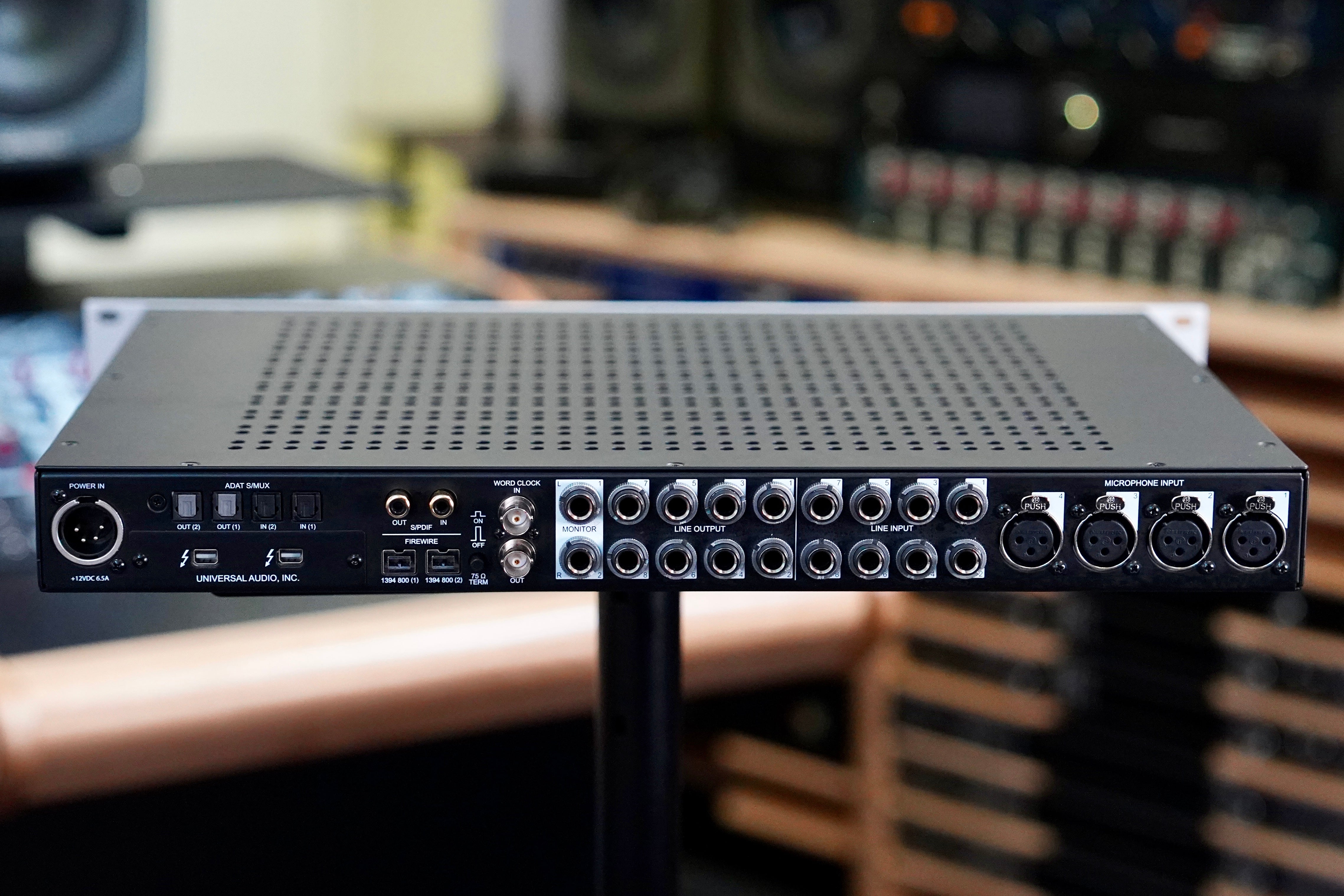 Universal Audio Apollo 8 Quad (TB2)