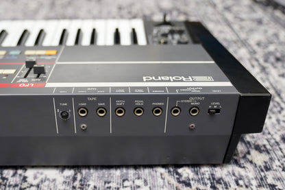 Roland Juno-106 Synthesizer
