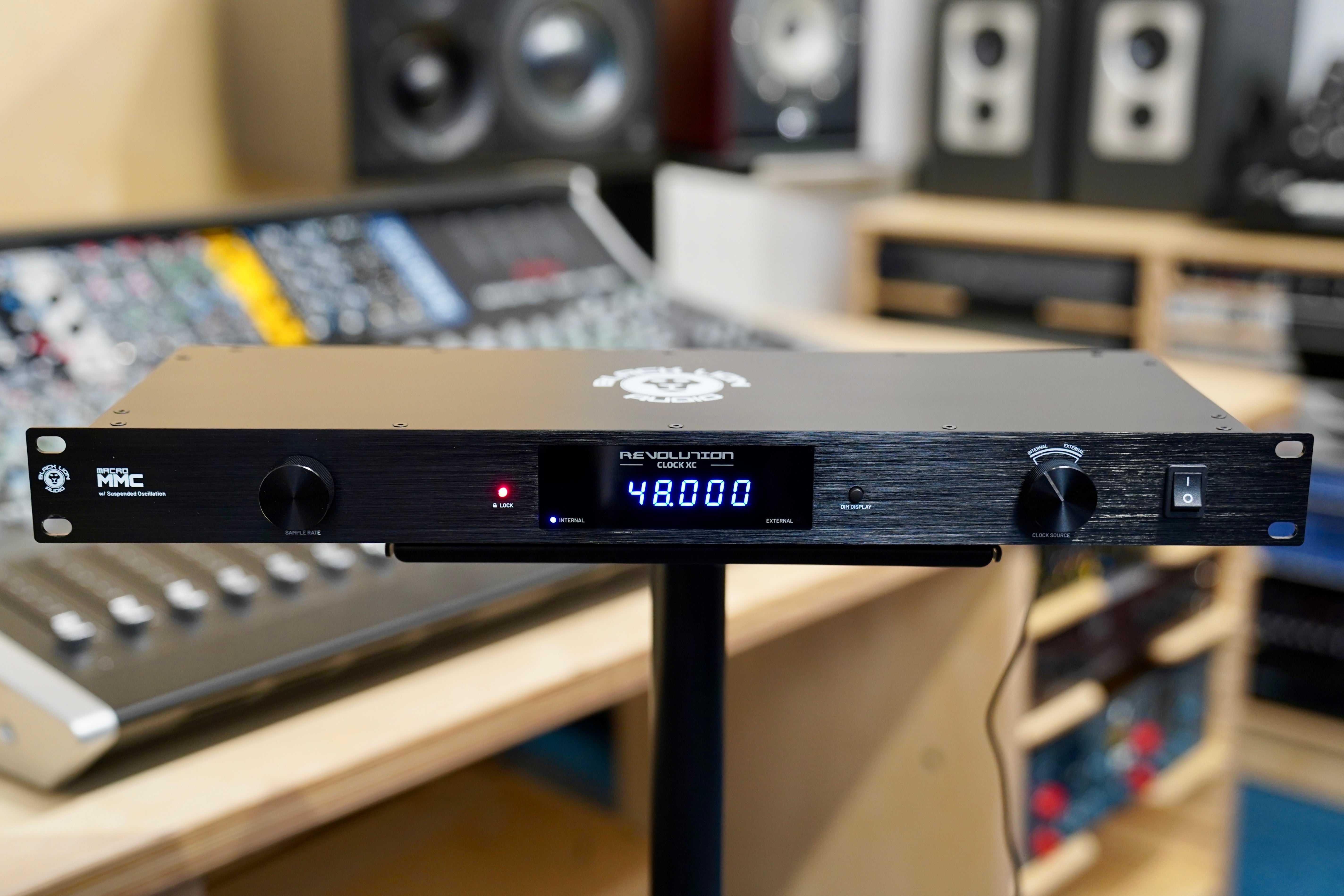 Black Lion Audio Revolution Clock XC