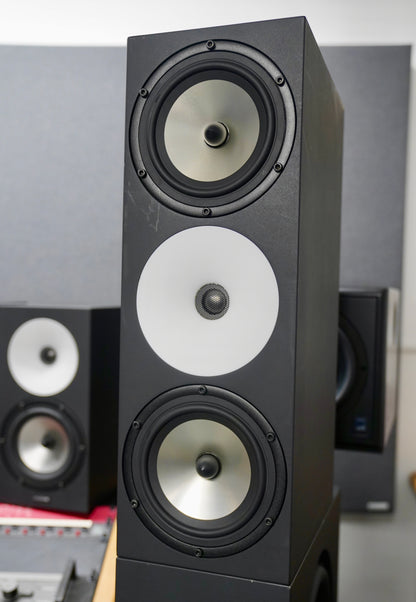 Amphion Two18 + BaseOne25 (Pair)