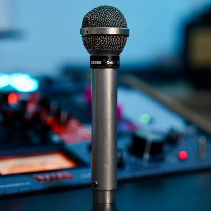 AKG D24