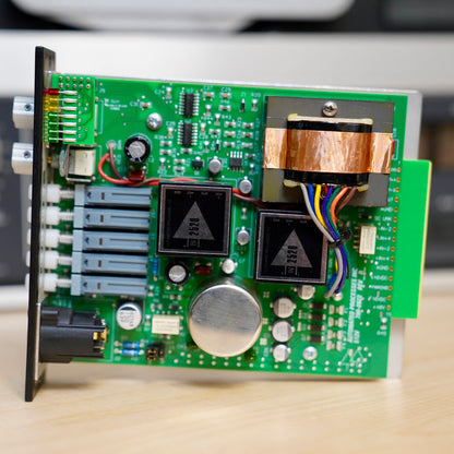 API 512V Discrete Mic/Line Preamp