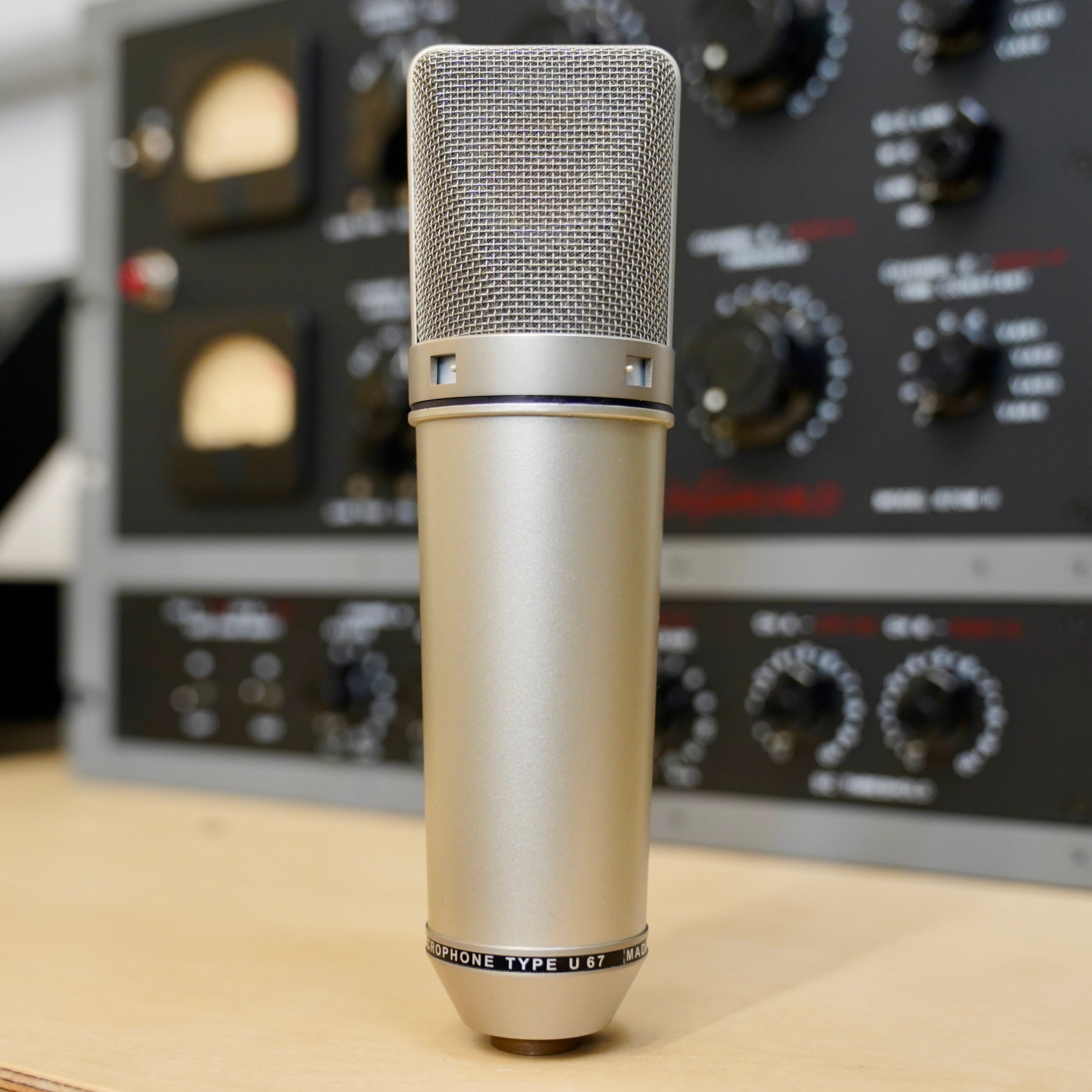 ハンドメイド 真空管マイク Neumann U67カスタムモデル Neumann U67 Set | ZenPro Audio
