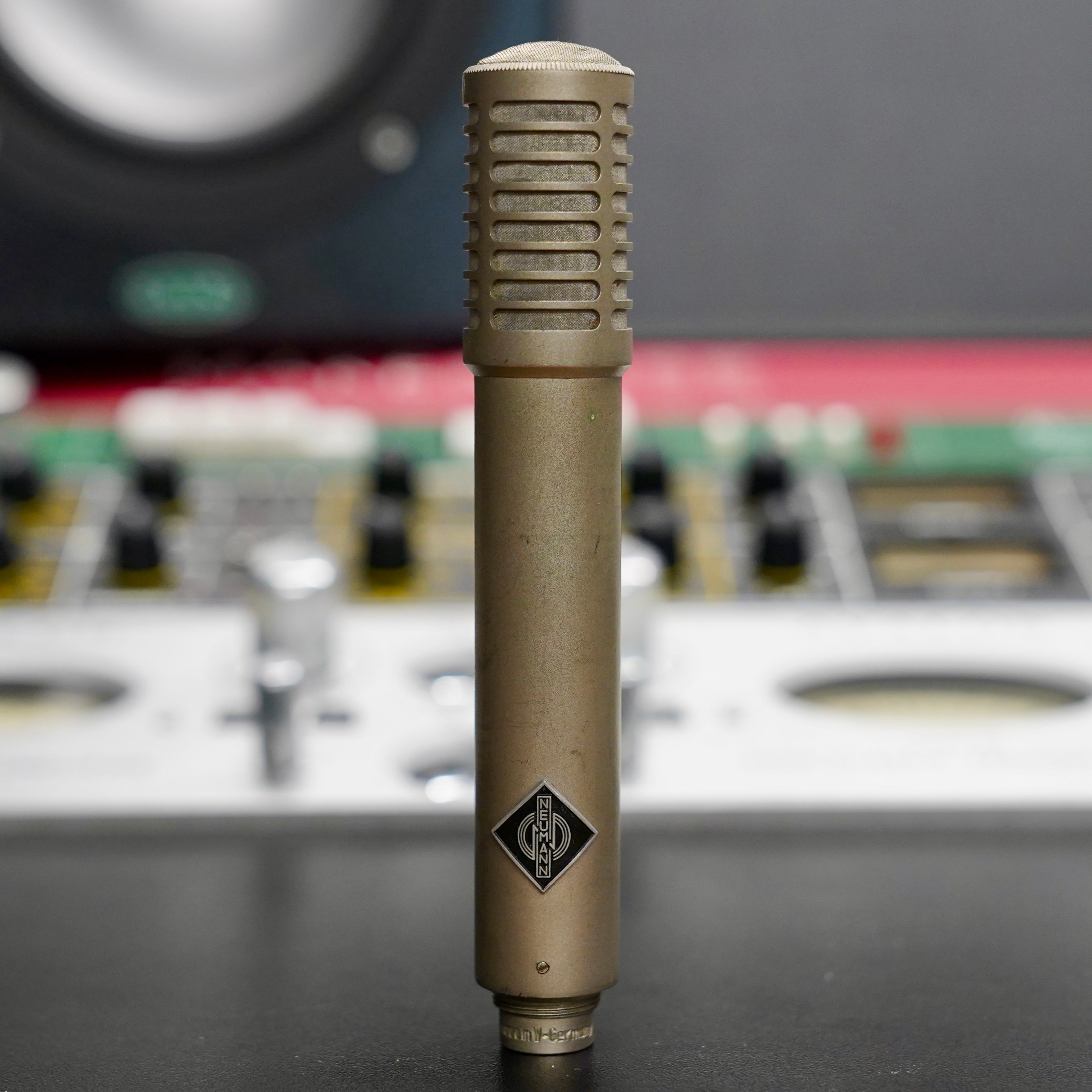 Neumann KM74
