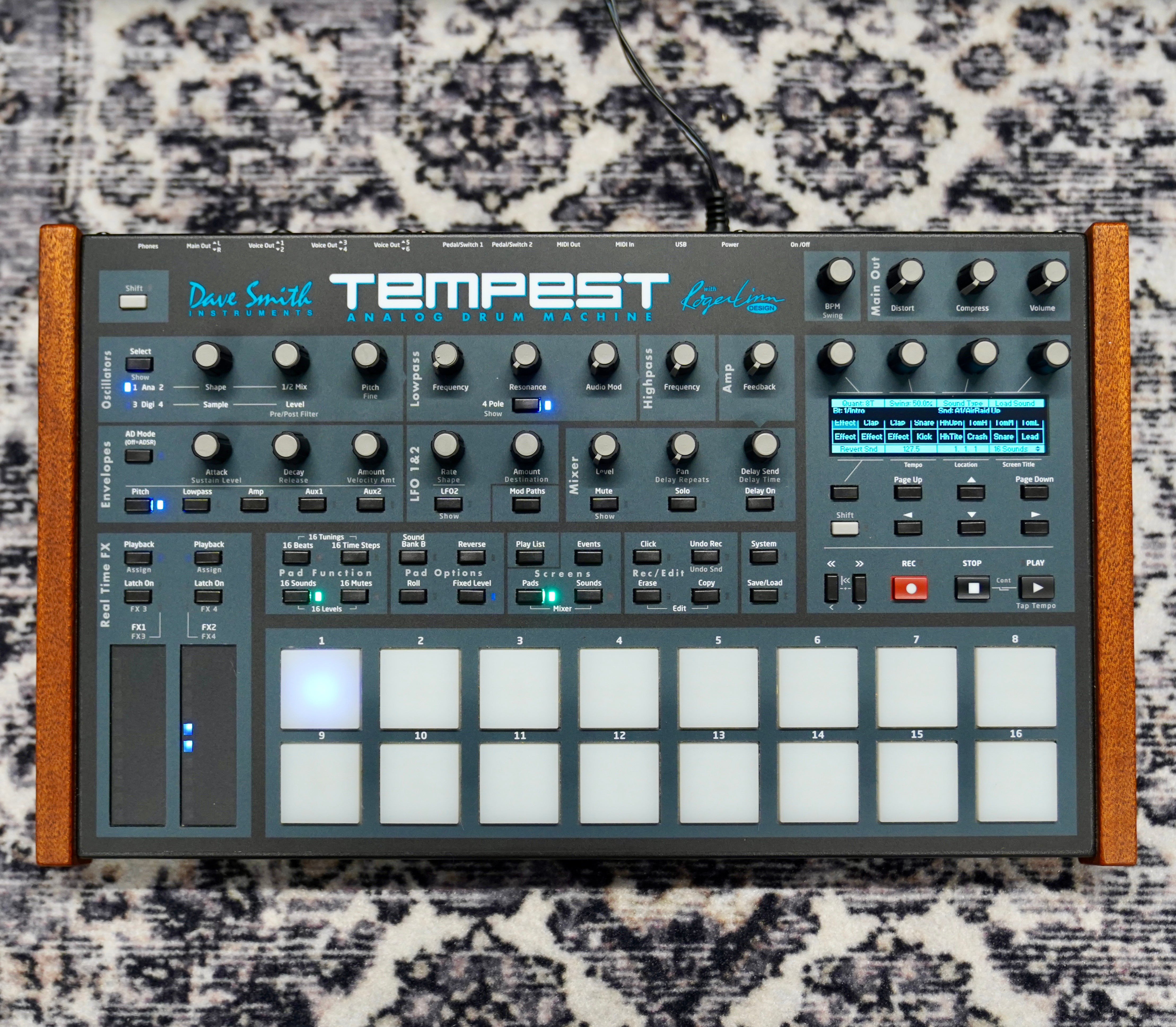 Dave Smith Tempest