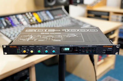 Roland SDE-1000 Digital Delay