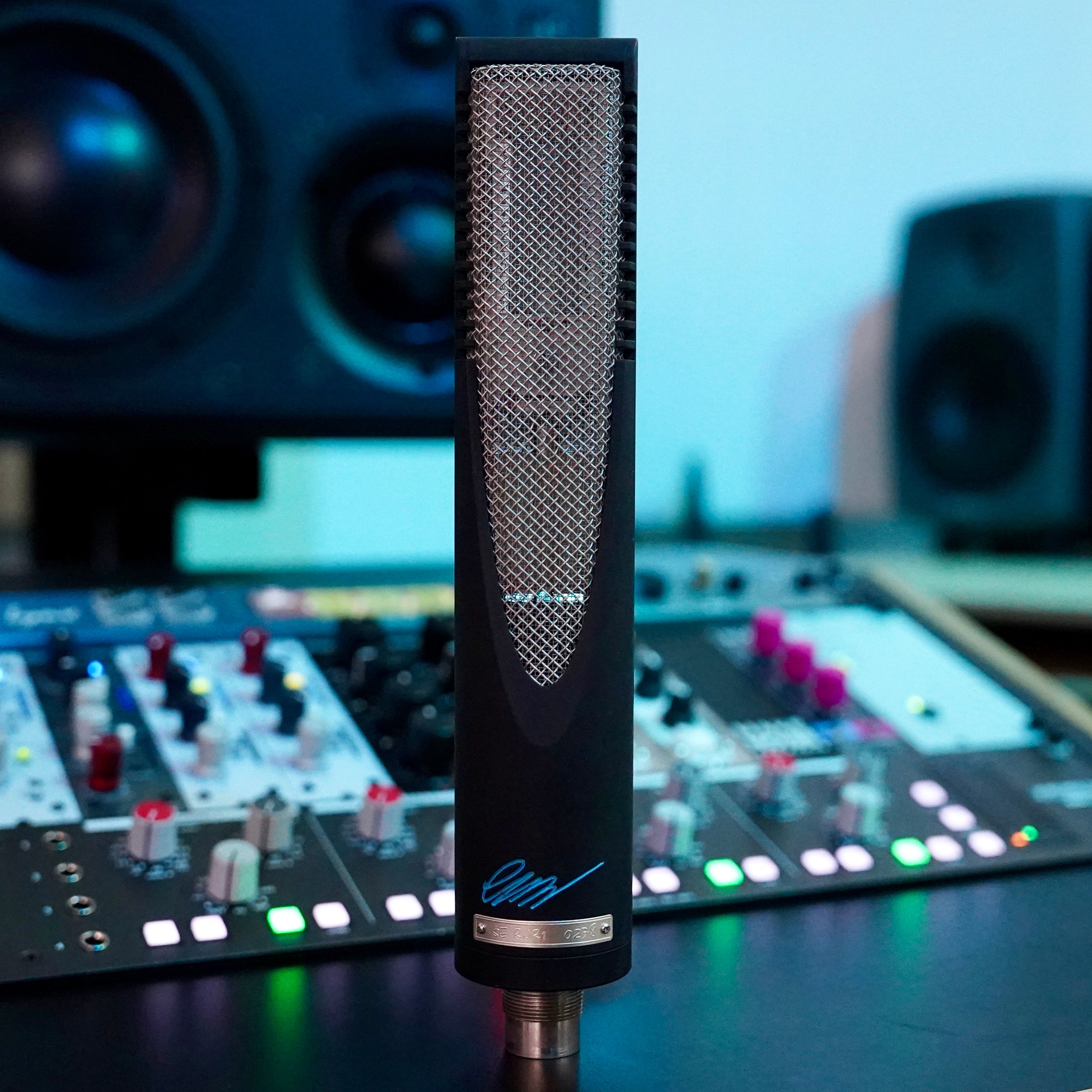 sE Electronics RNR1 Ribbon Microphone
