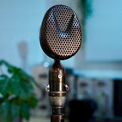 STC 4038 Vintage Ribbon Microphone