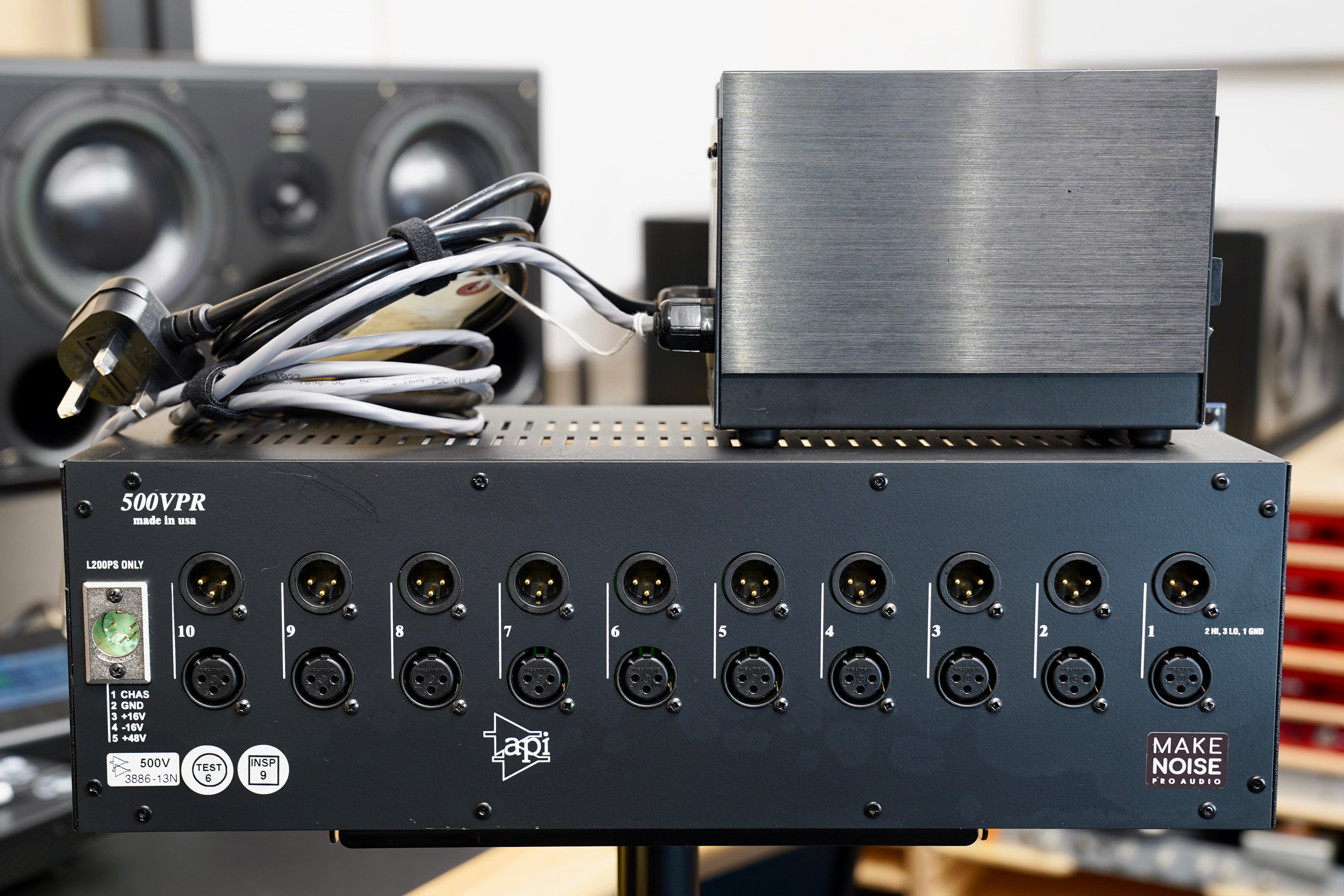 API 500VPR 500 Series Chassis