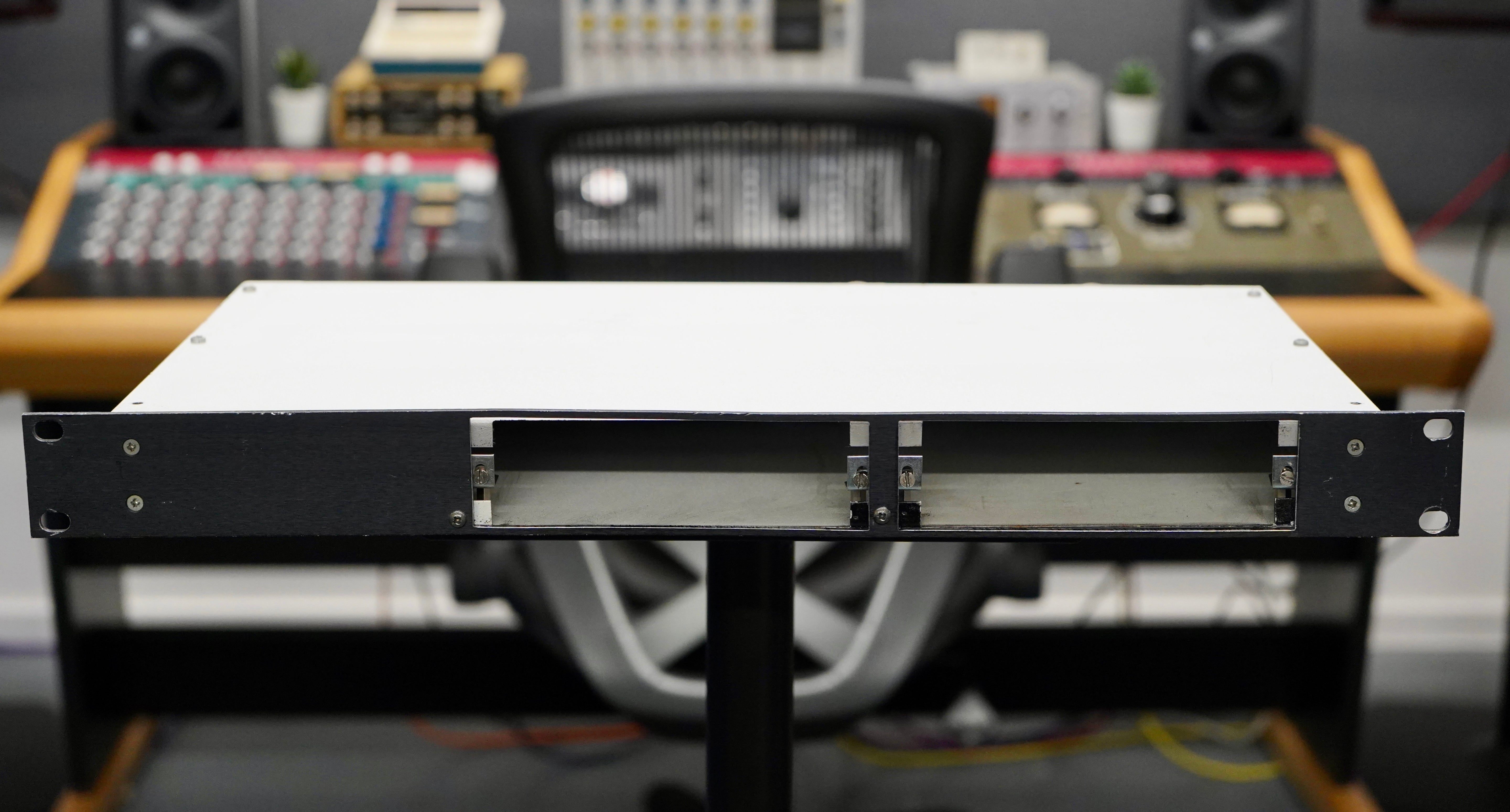 500 Series Chassis